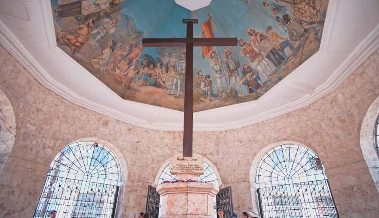 Cebu City: Historical, Local Cuisine & Mountain Guided Tour