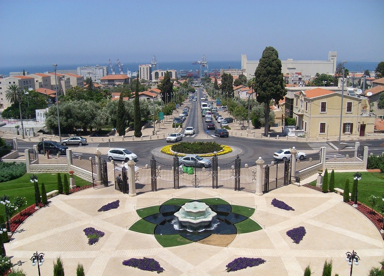Haifa: Bahai Gardens, German Colony & Mediterranean Views 3