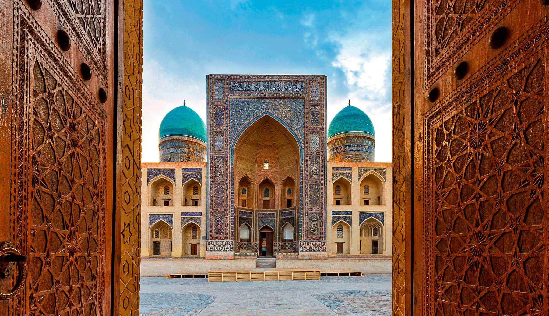 Bukhara Walking Tour: Ancient Streets to Majestic Monuments 3