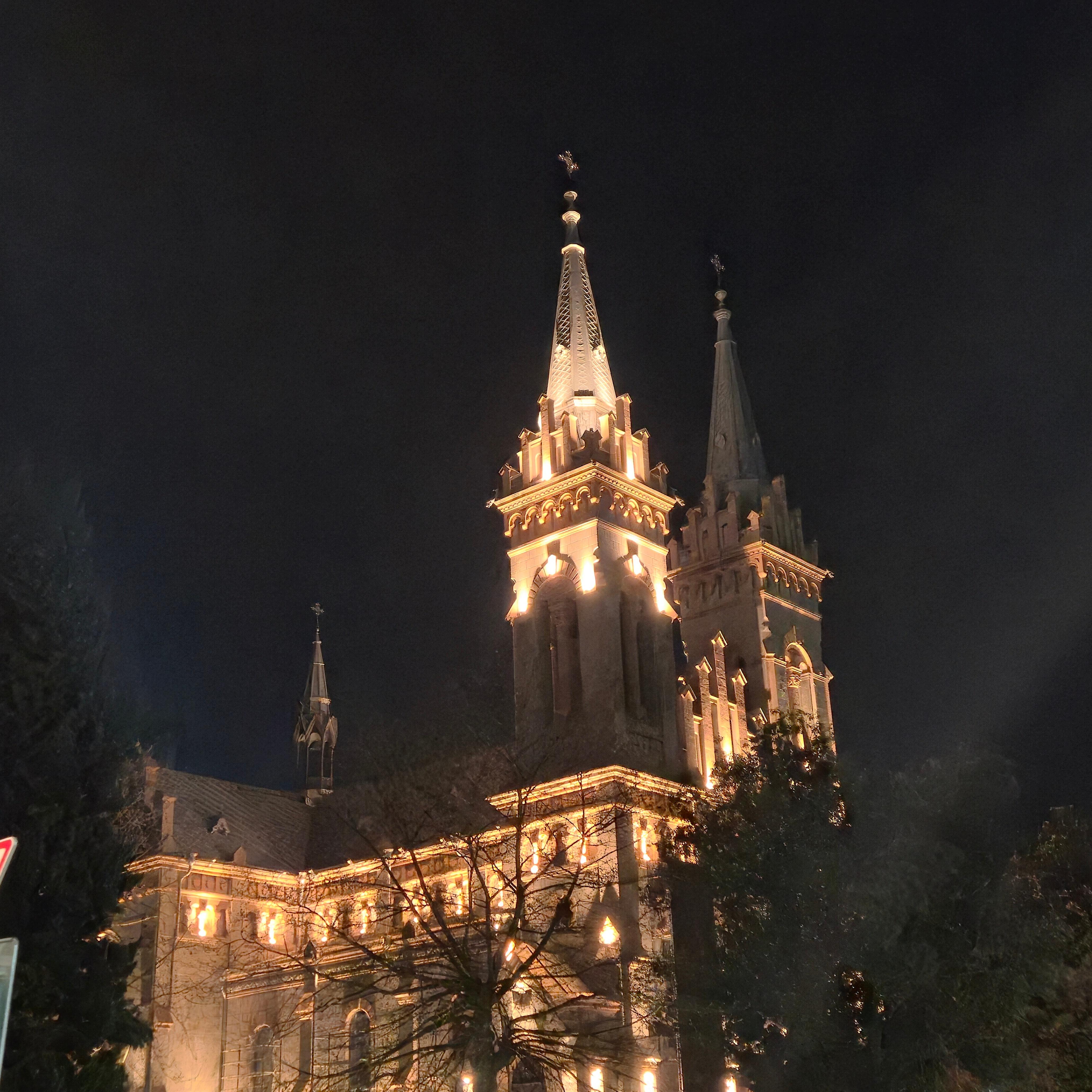 Batumi: Multicultural walking tour, history & local life