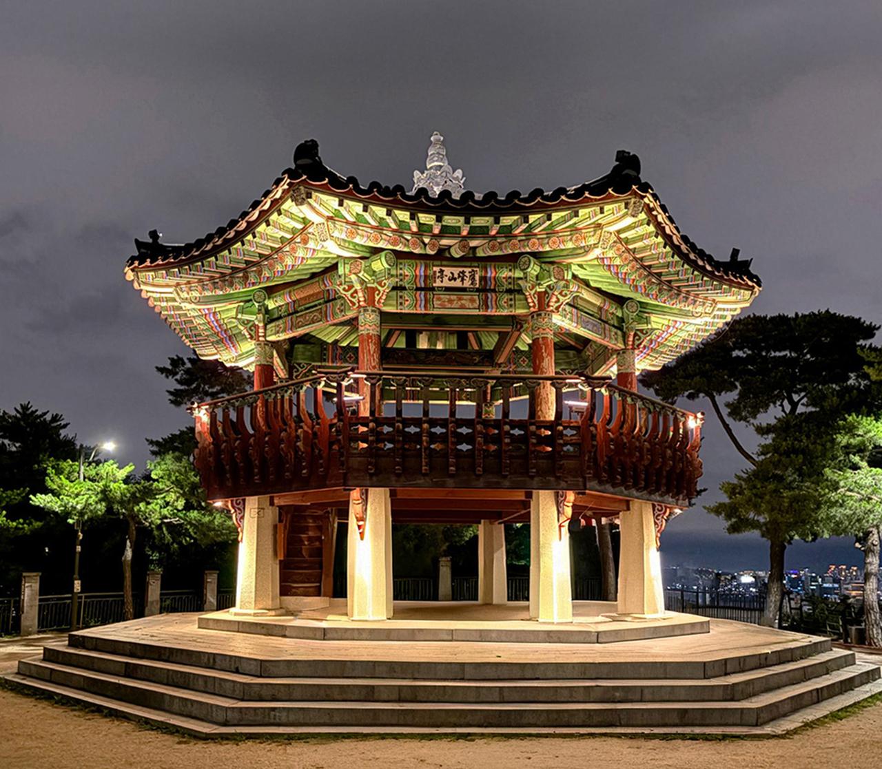 Seoul Night Tour: Naksan Park & Hidden Jems 3