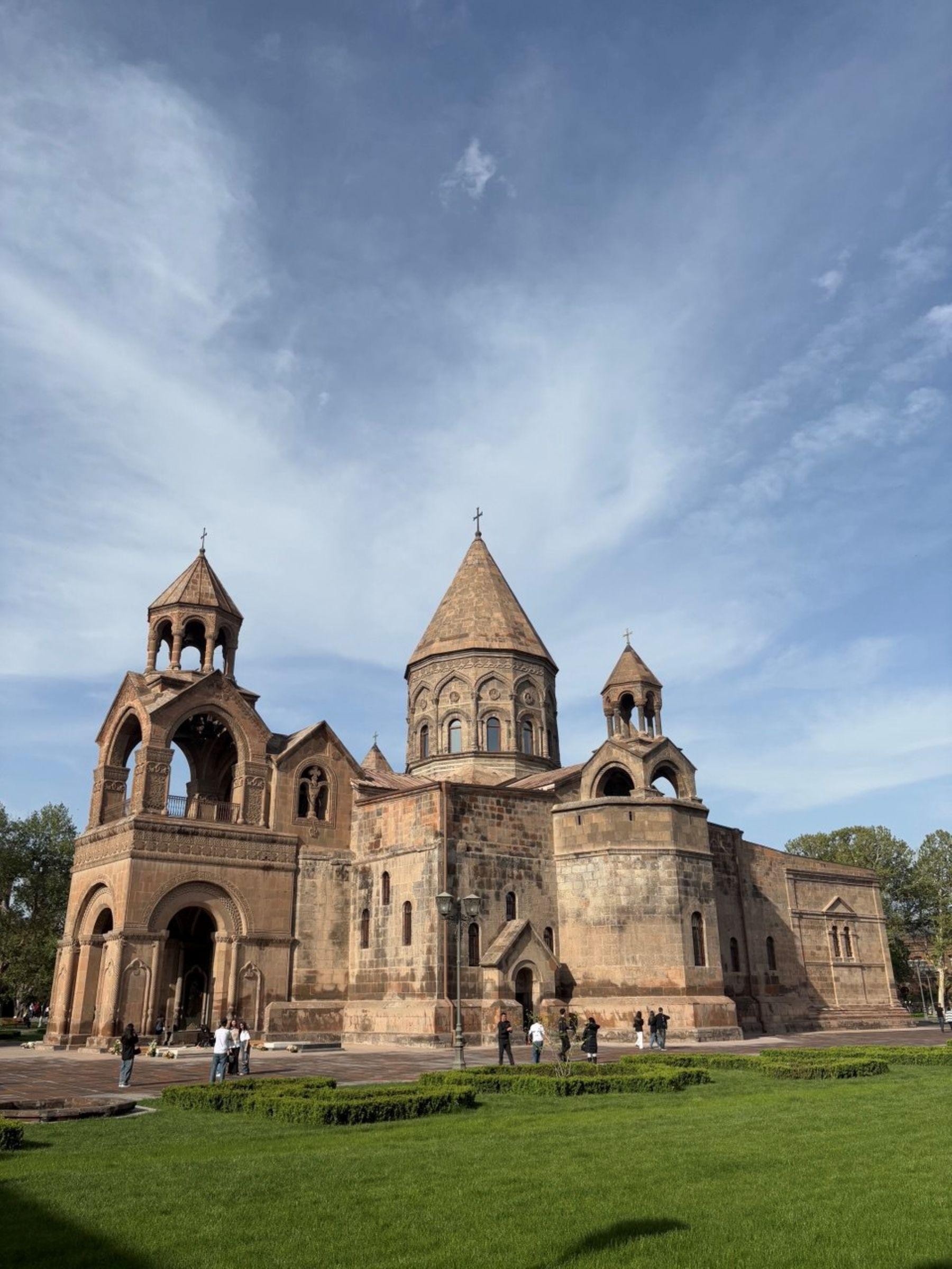 From Yerevan: Echmiadzin, Hripsime & Zvartnots Tour