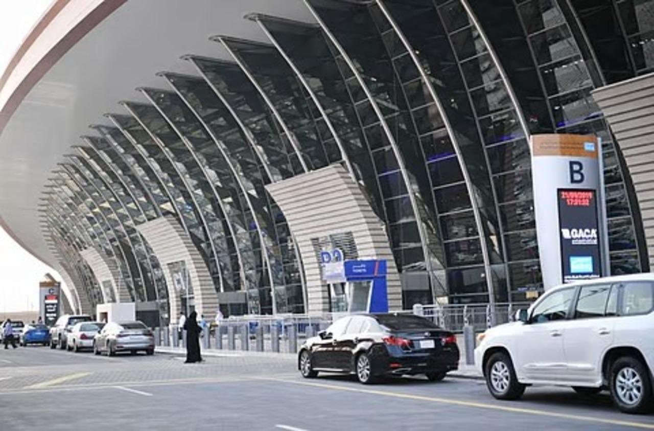 Jeddah Airport to Makkah Hotels: Direct Private Transfer 3