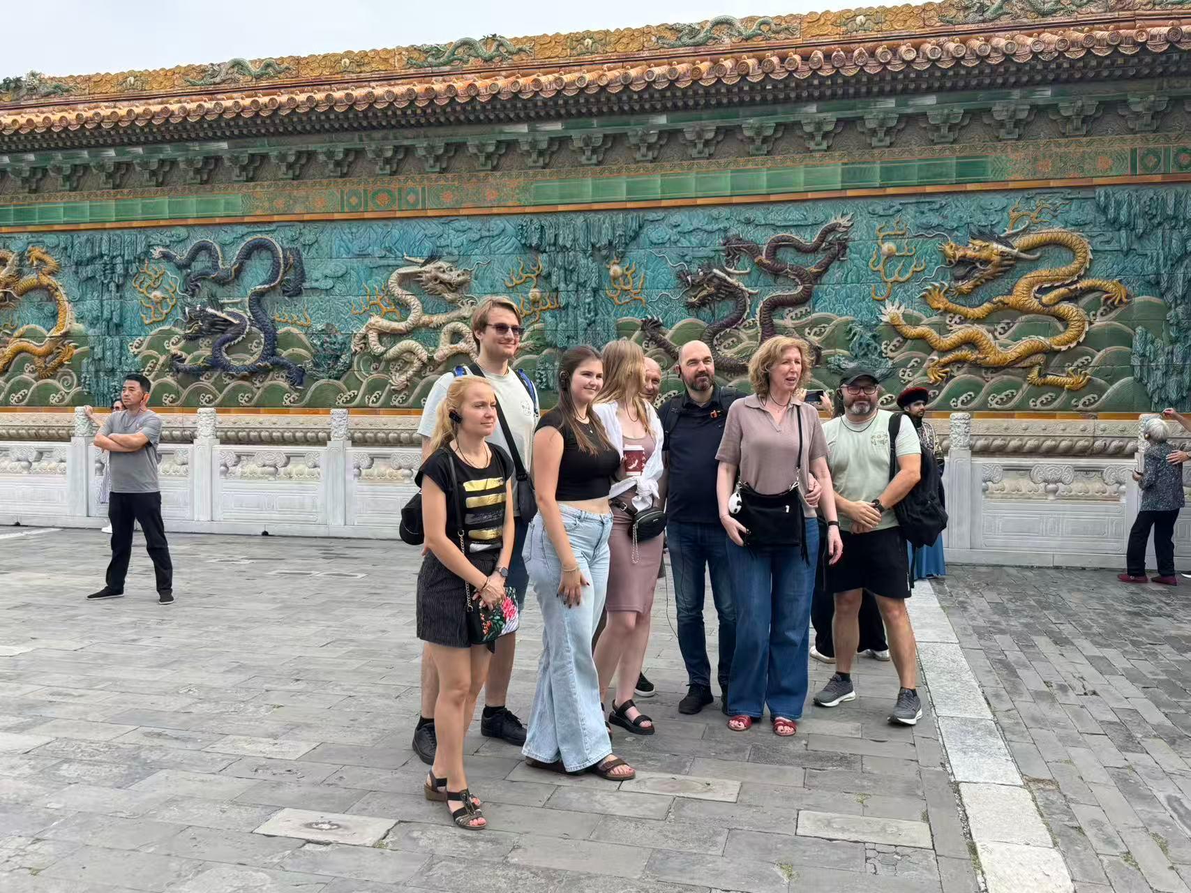 Beijing: Forbidden City & Nine Dragon Screen Guided Tour
