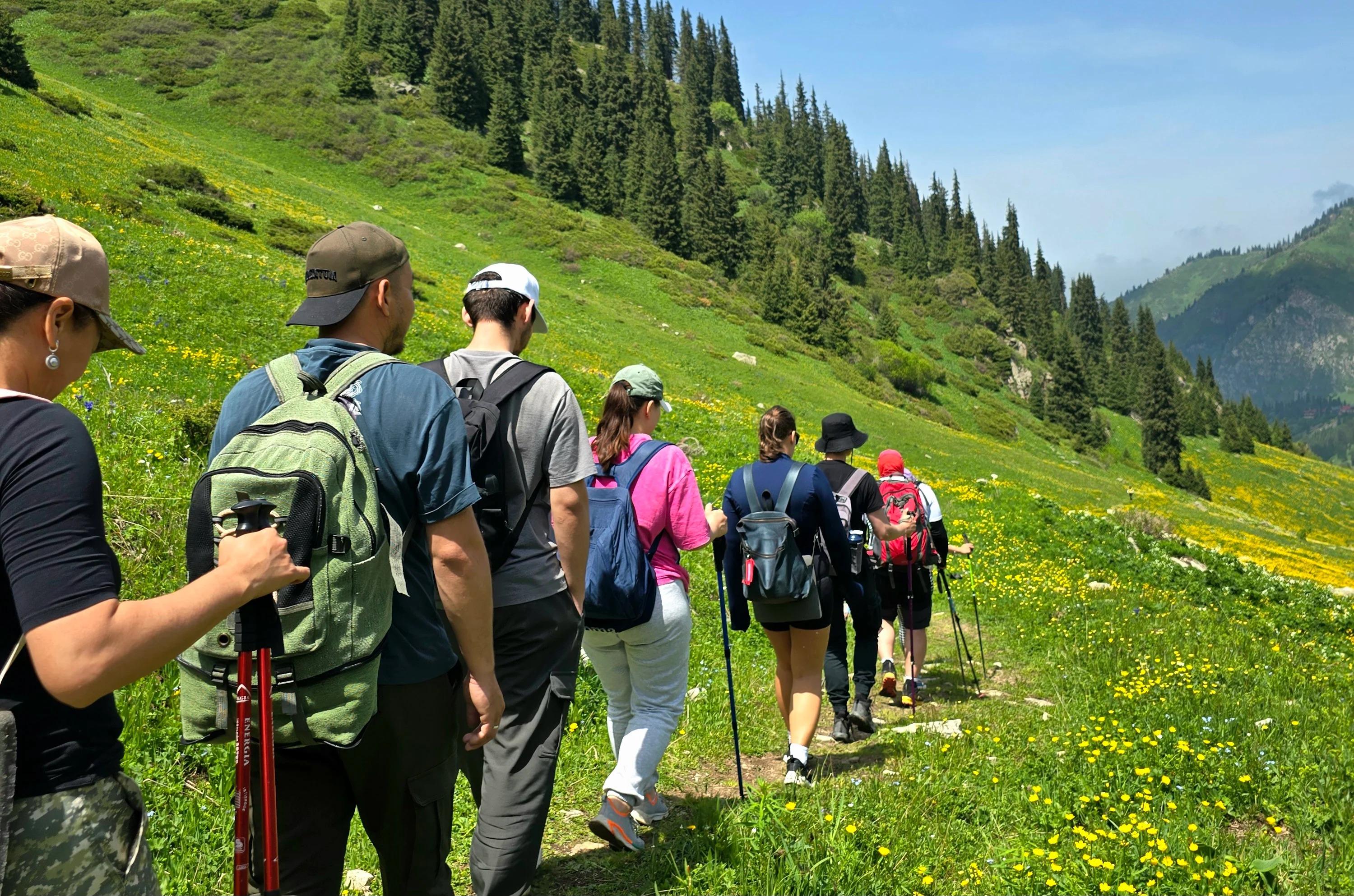 Almaty Mountains: Private Full-Day Hiking Tour