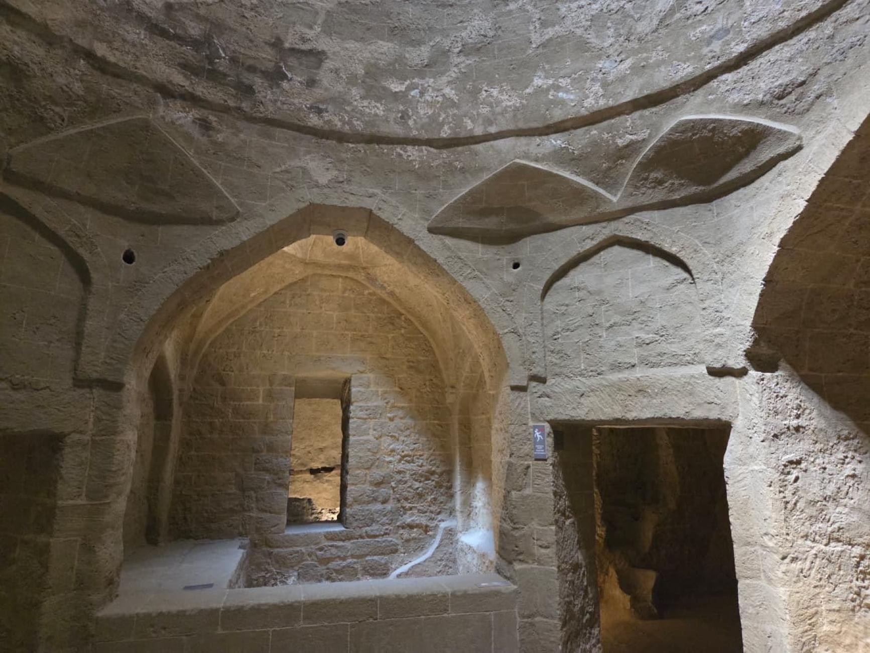 Baku Old City: Legends & Optional Underground Bath Museum 2