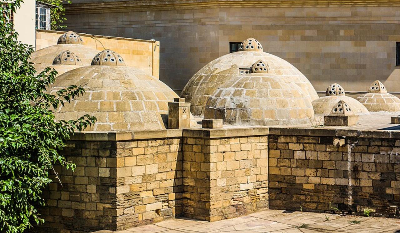 Baku: Old City Hamam Experience and Underground Bath Tour