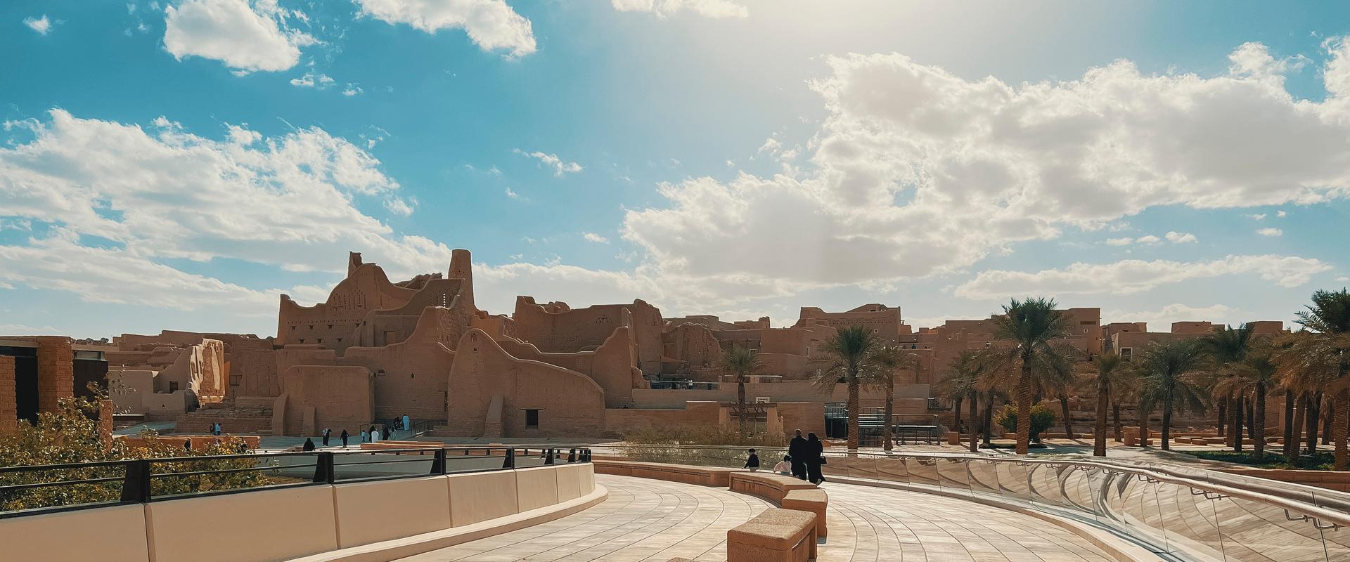 From Diriyah to Alzal Market with private transportation 3