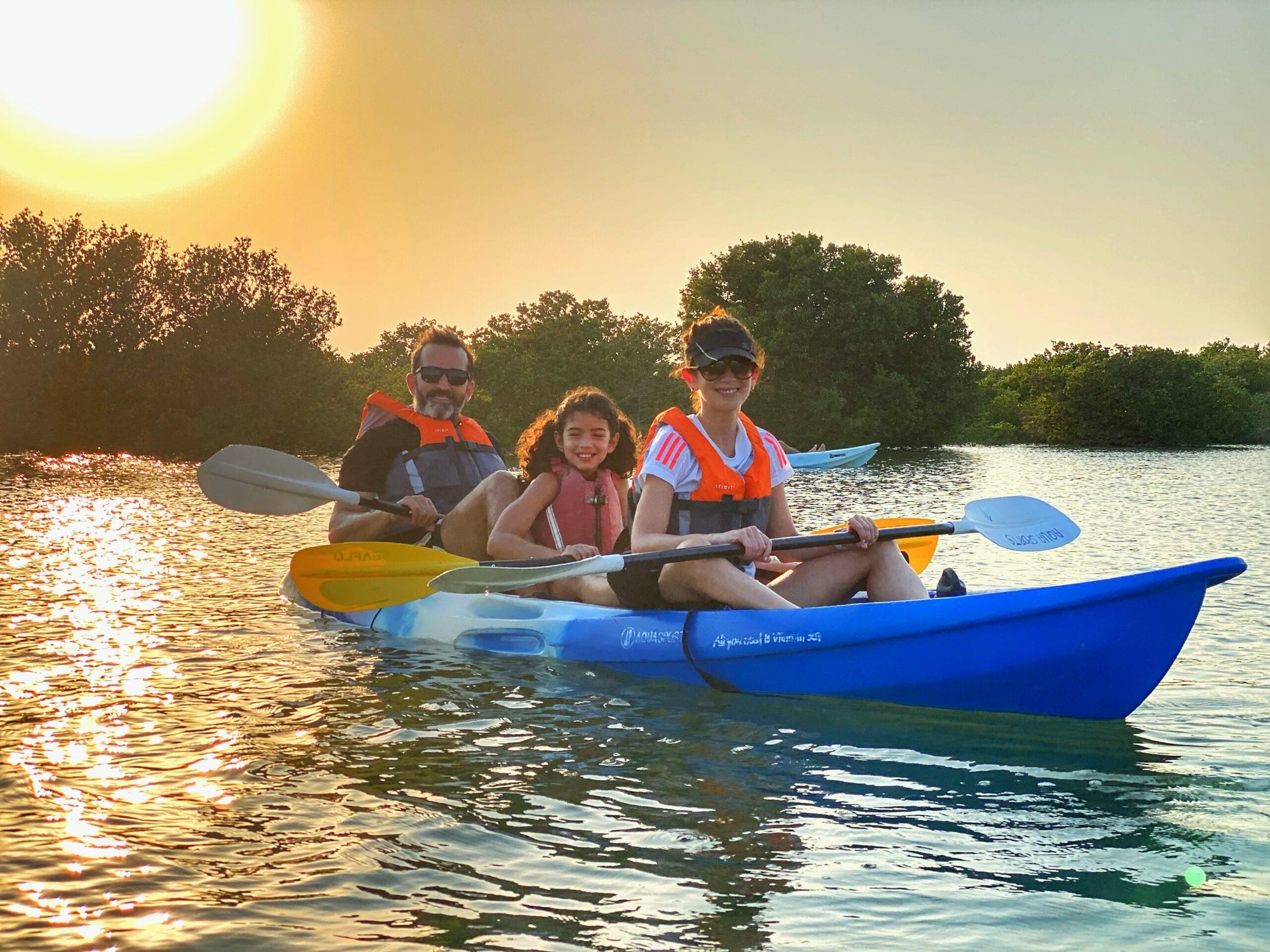 Qatar: Kayaking Tour to Al Thakira Mangrove with Trainer 3