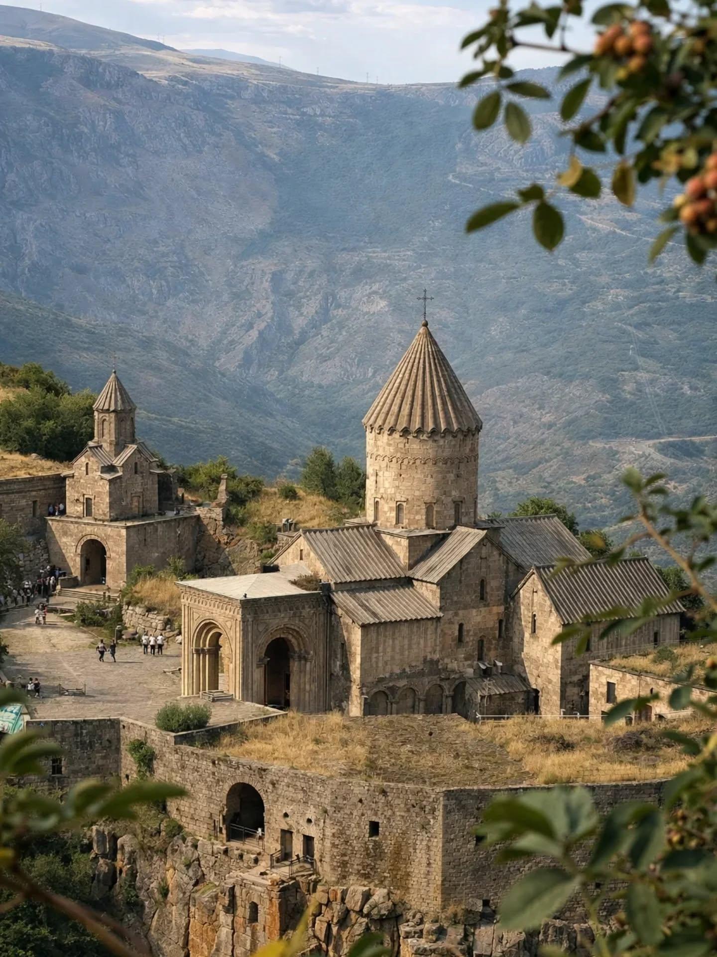 Yerevan: Tatev Monastery, Khndzoresk & Areni Day Trip