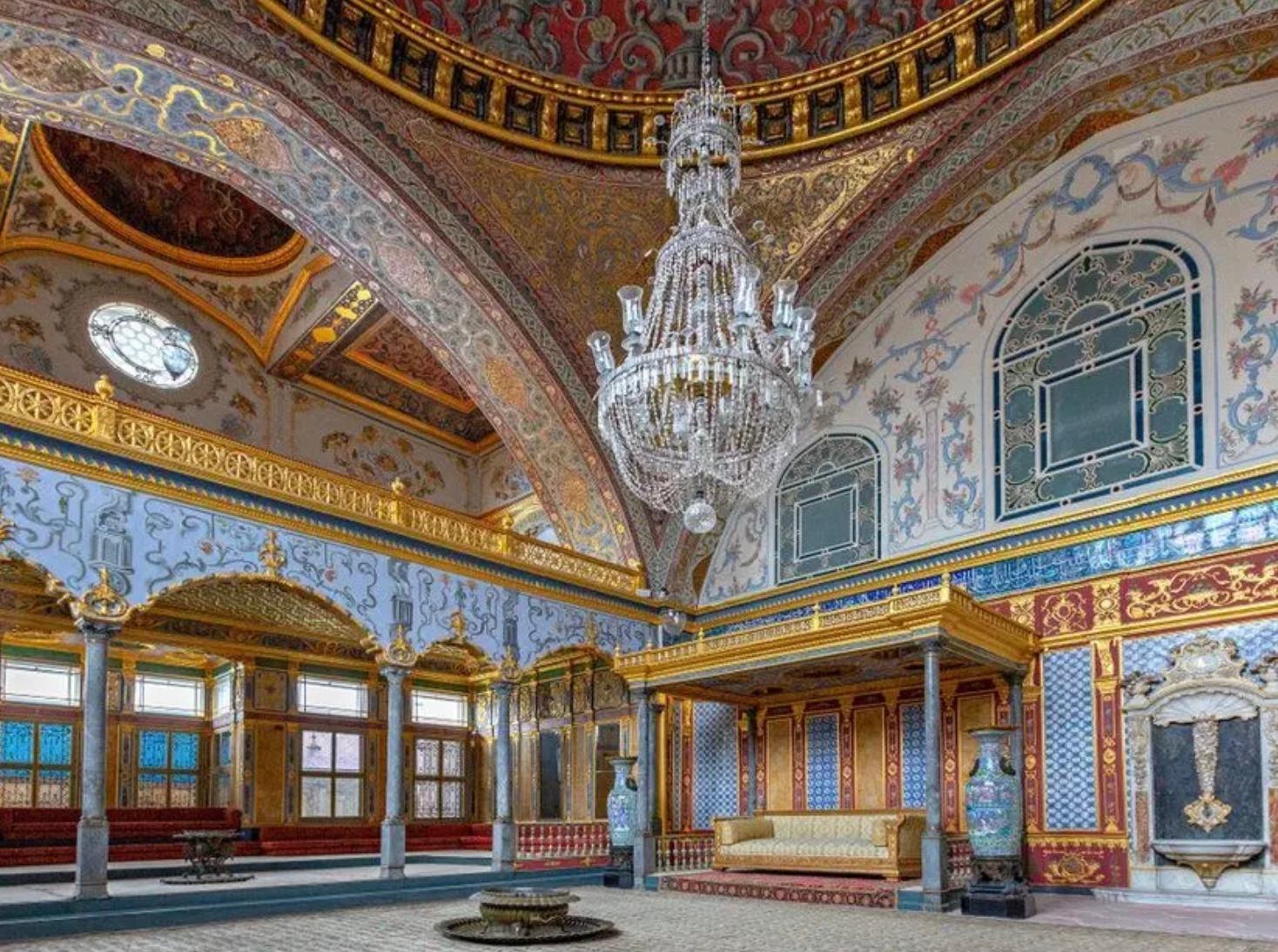 Istanbul: Morning Topkapi Palace & Grand Bazaar Tour 3
