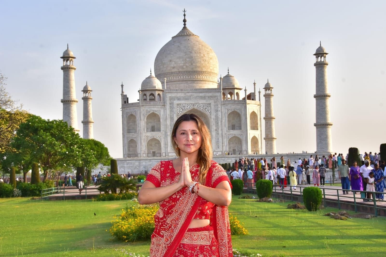 Delhi: Private Taj Mahal/Agra Day Tour with Express Entry 3