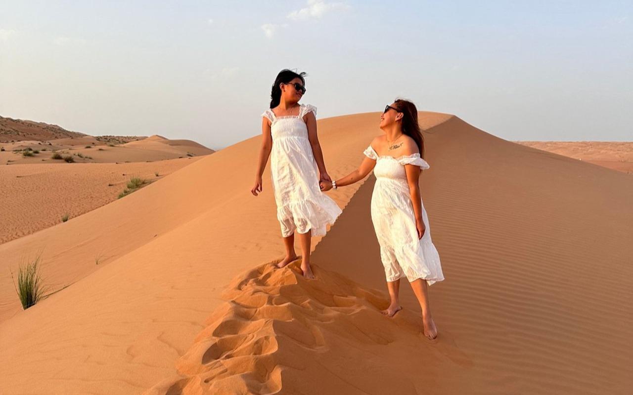 Sunrise at Wahiba Sand Desert & Wadi Bani Khalid Tour