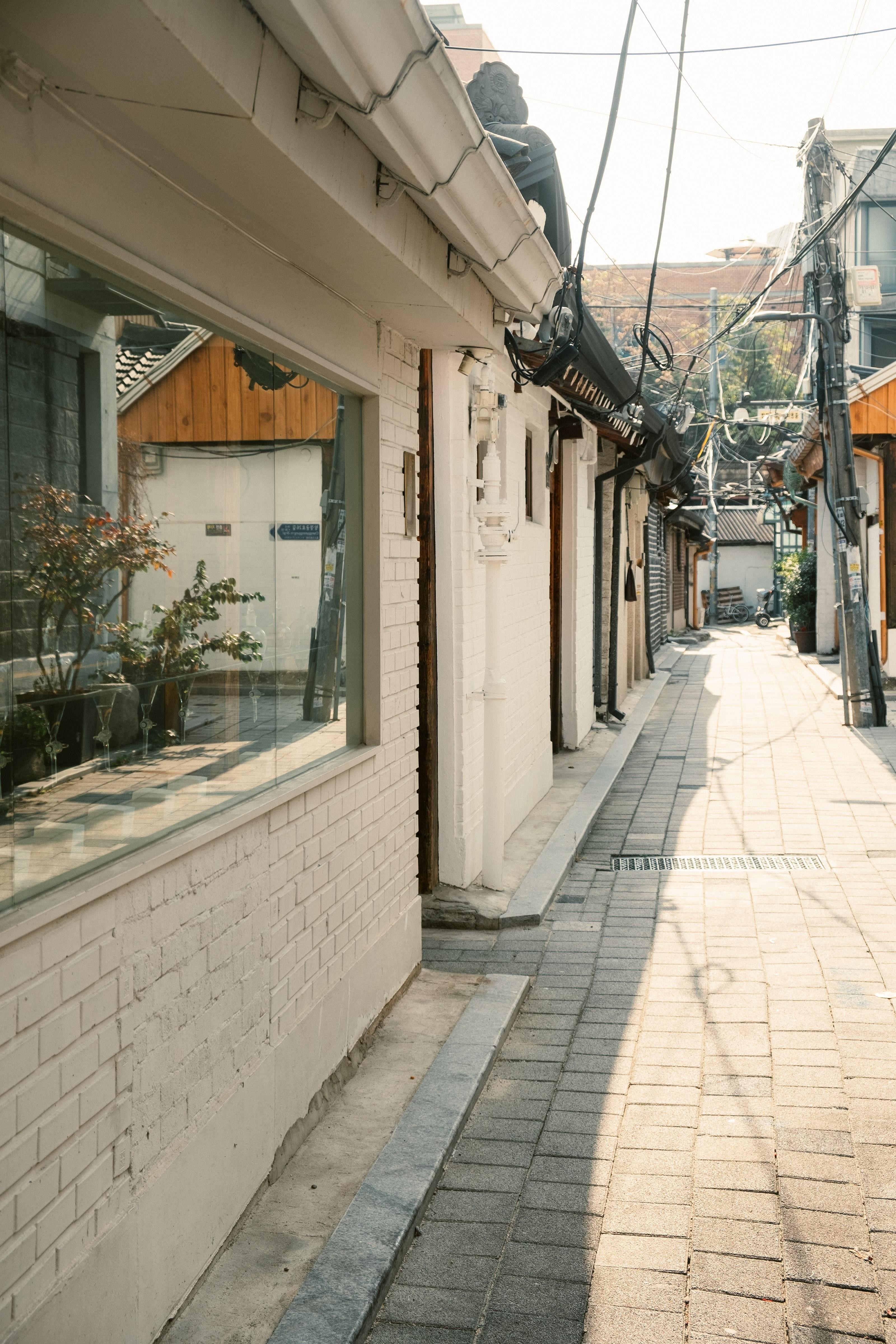 Seoul: Perfume-Making Workshop in a Hanok 3