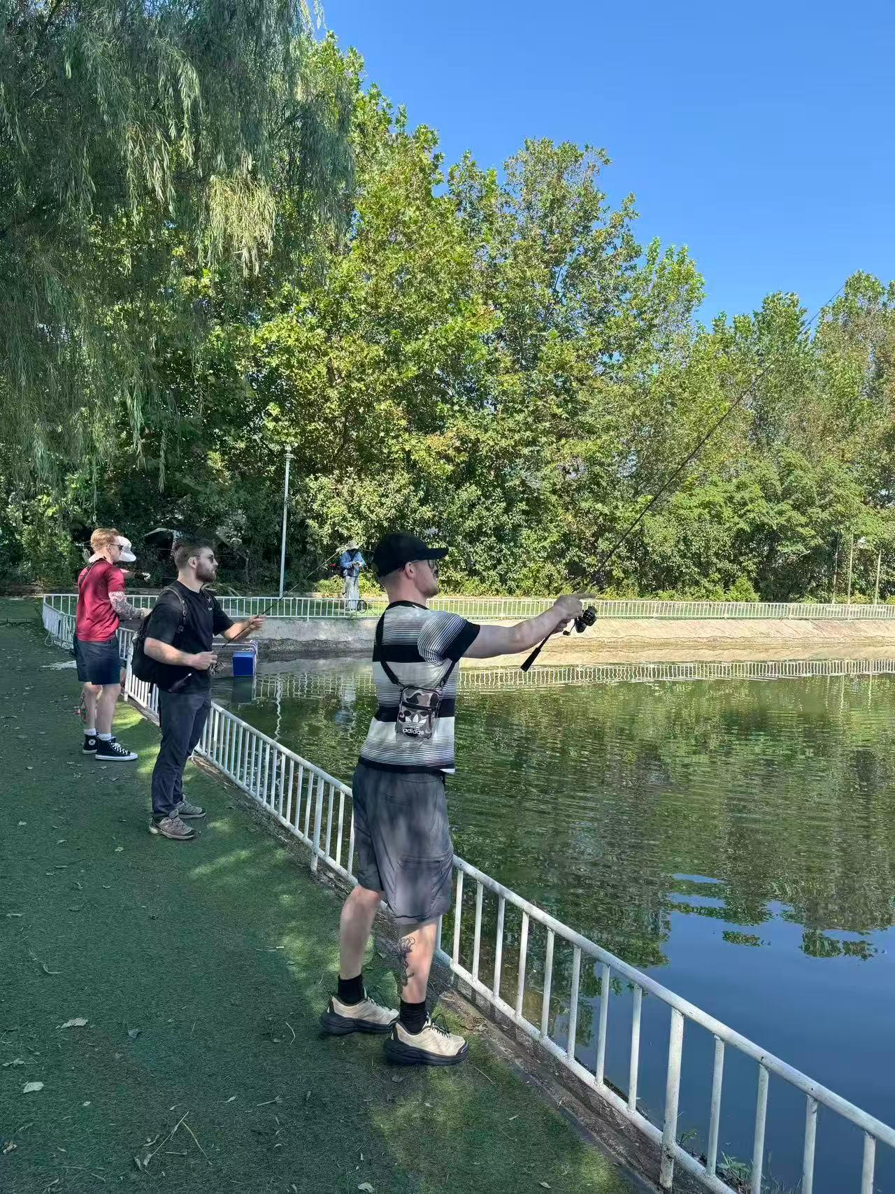 Beijing: Fishing and Mutianyu Great Wall Day Trip with Lunch