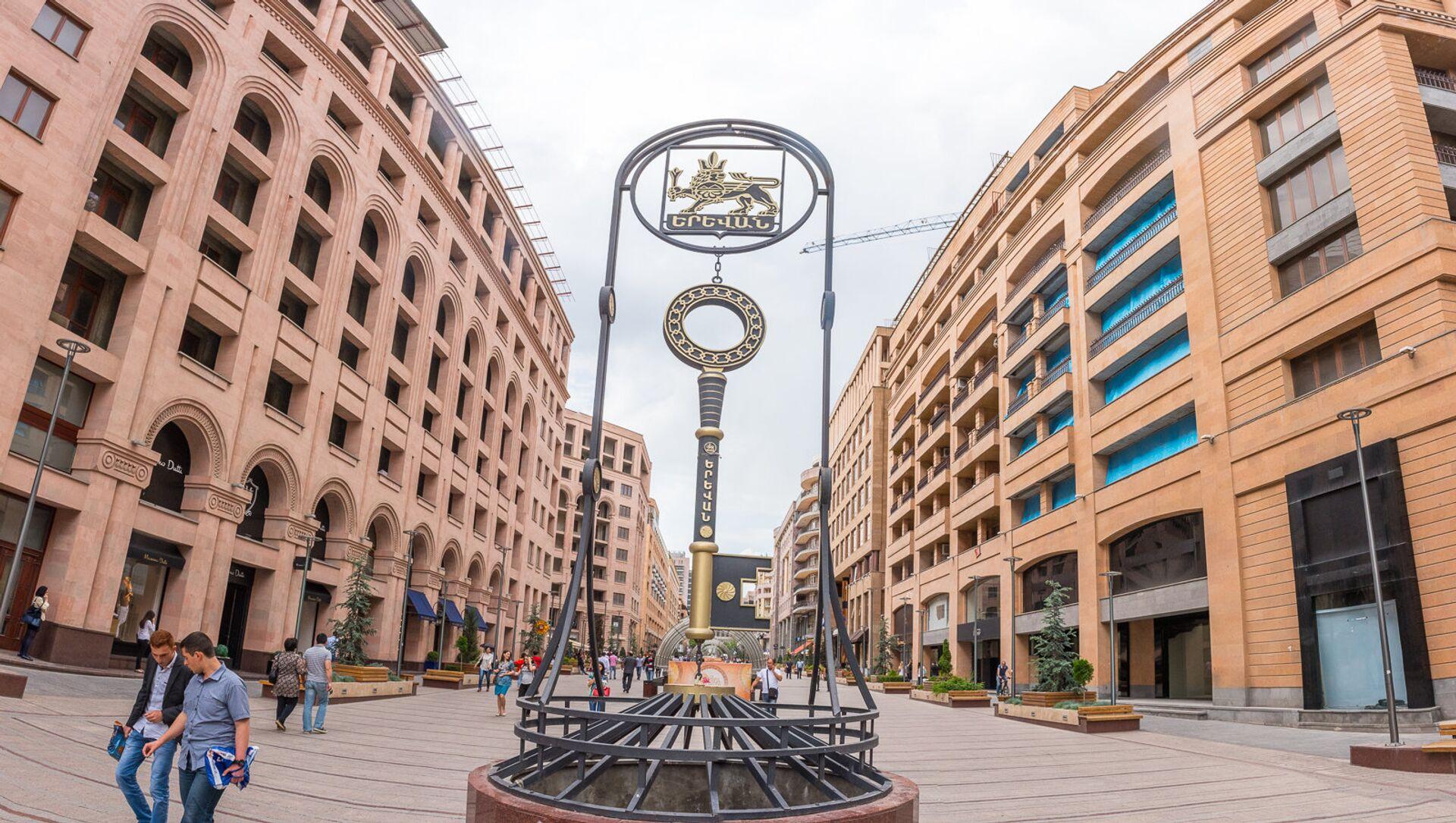 Private tour: Walking observing city tour in Yerevan 3