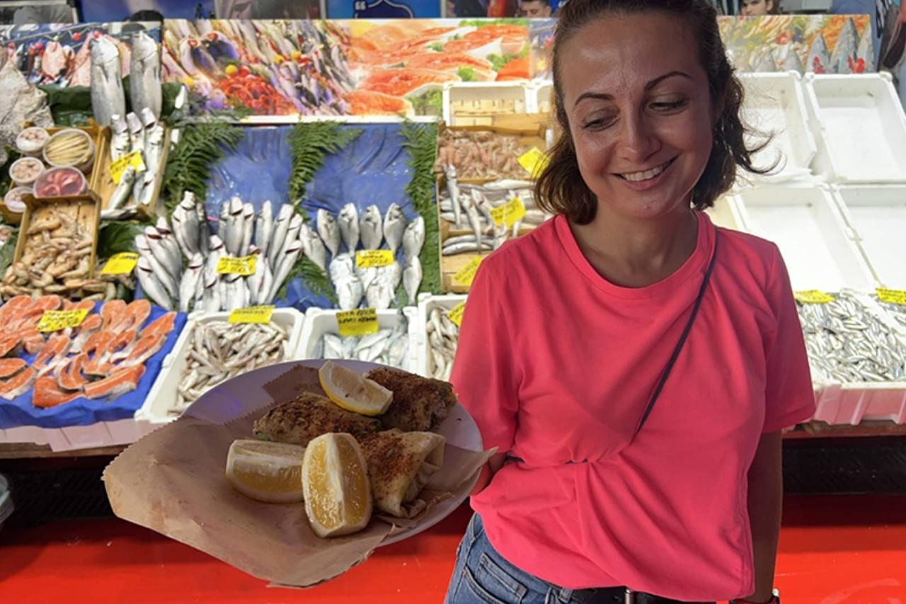 Istanbul: Spice Bazaar Guided Walking Tour with Tastings 2