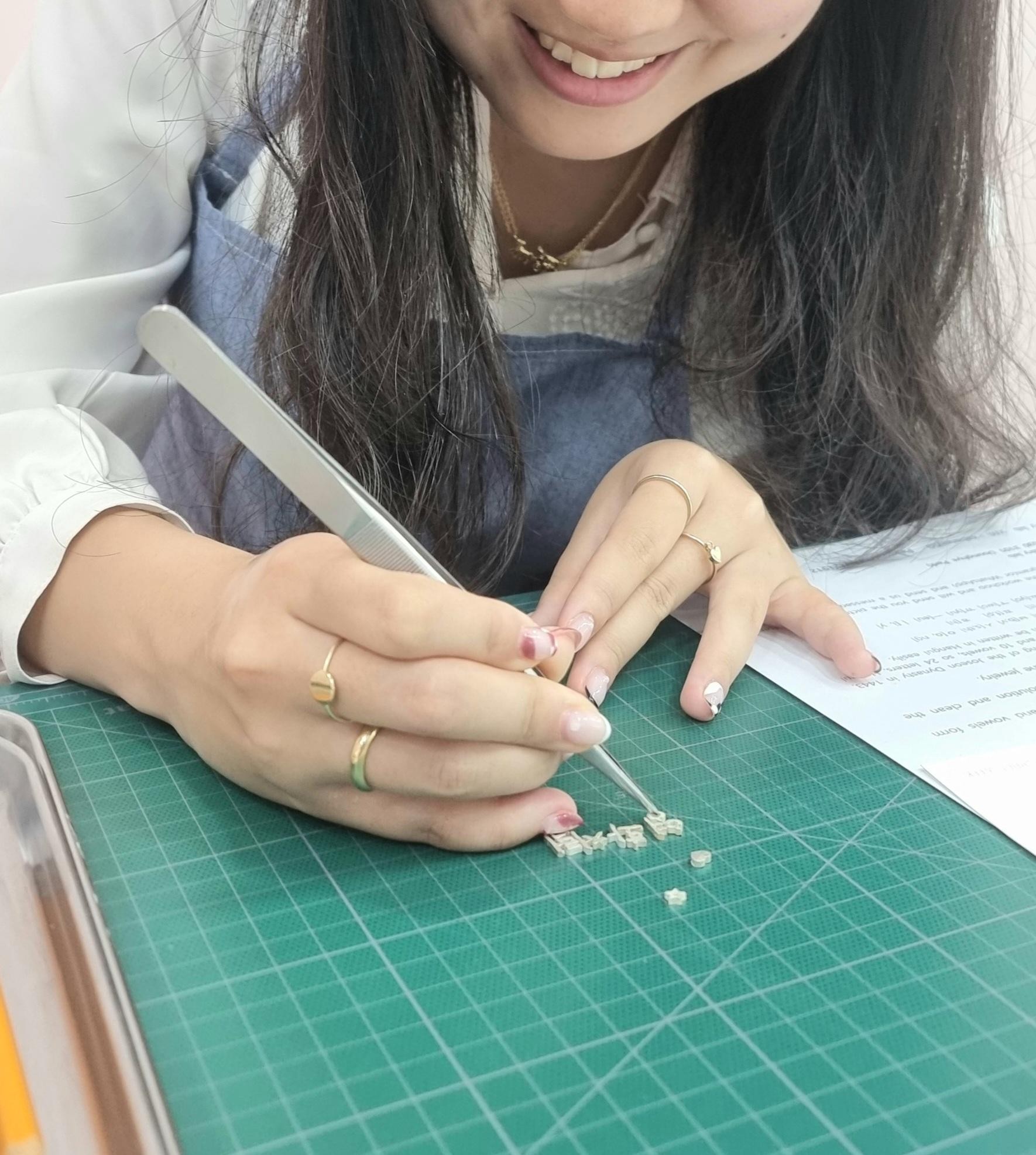 Seoul: Korean Alphabet Silver Jewelry-Making Workshop 3