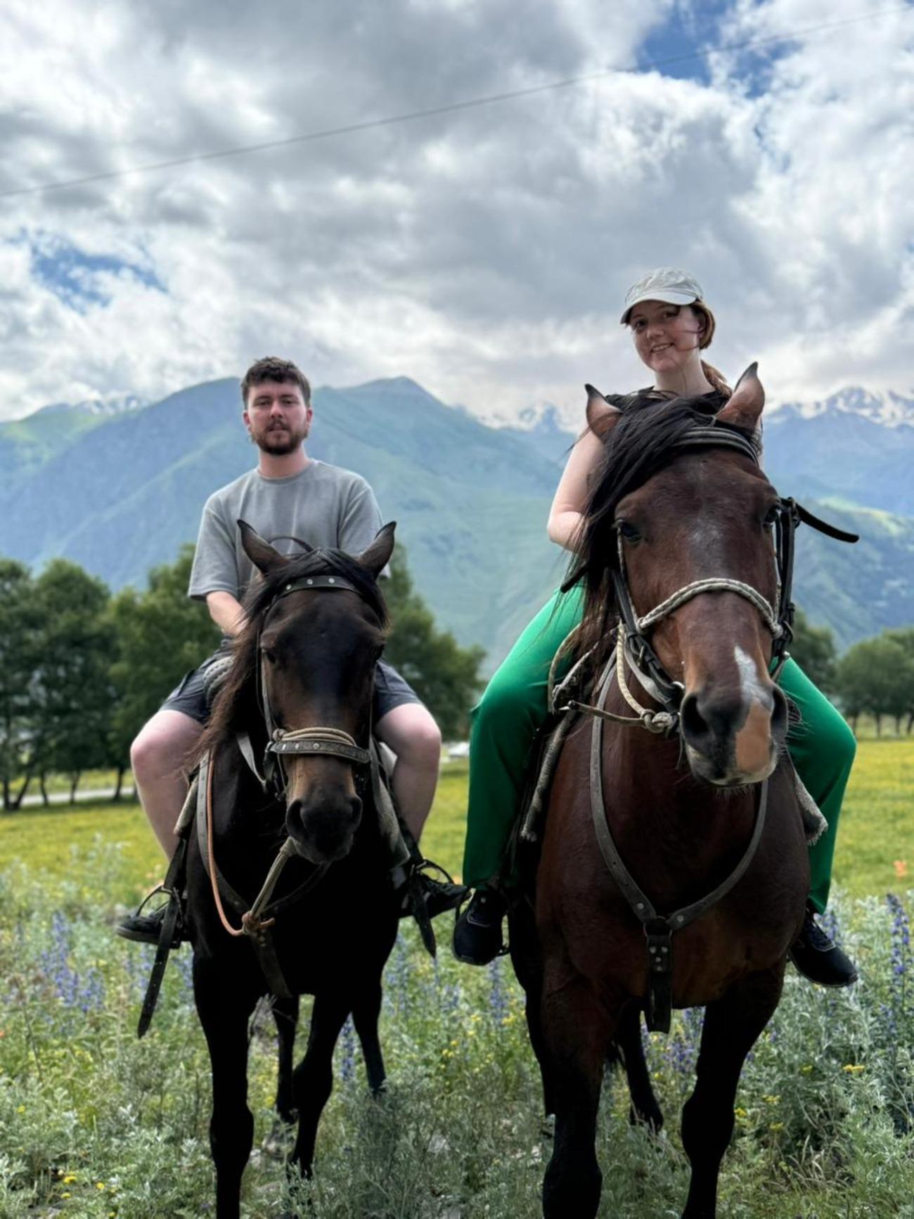 Kazbegi: 1-Hour Ride to Elia Church (Easy & Scenic) 3
