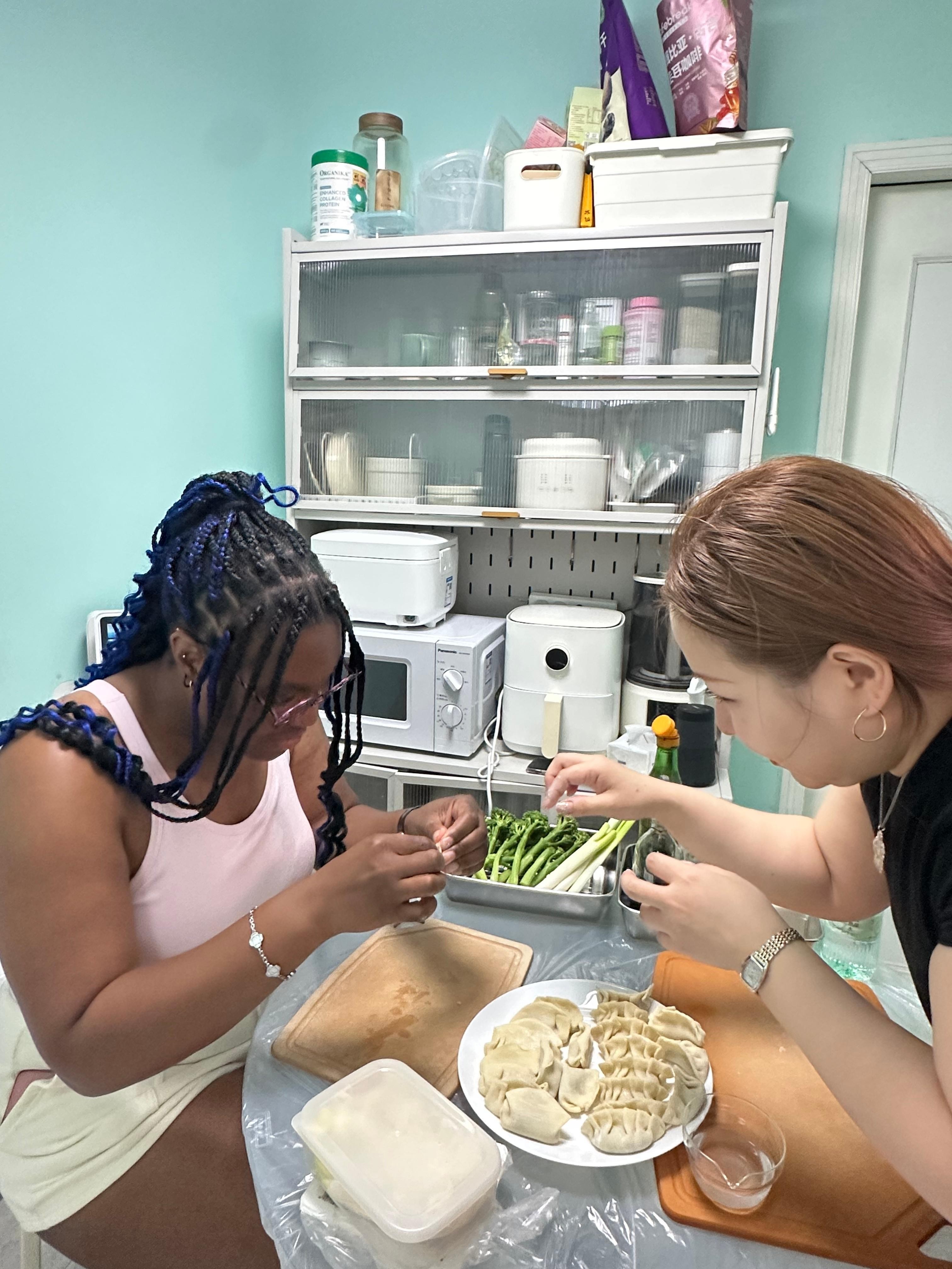 Real Taste of Home: Cook with a Local 2
