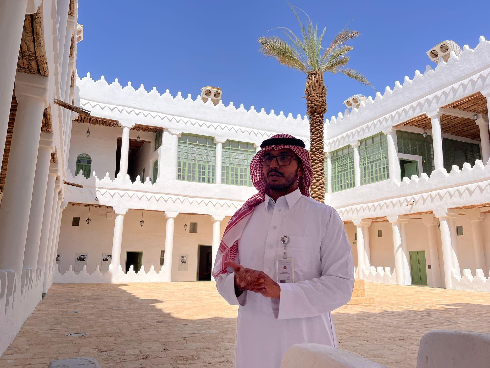 Riyadh city tour Tour - guide license number 40000937 3