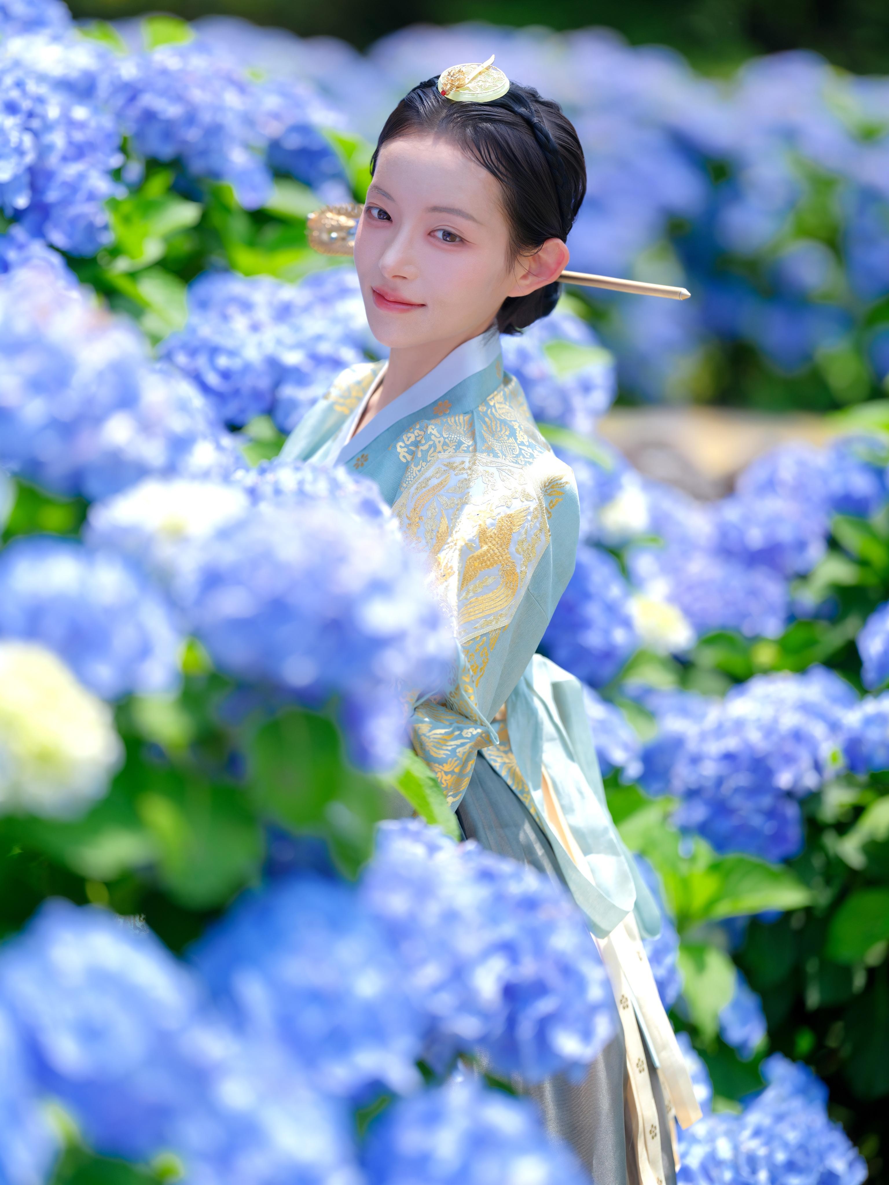 Seoul: Gyeongbokgung Palace Hanbok Photoshoot 2