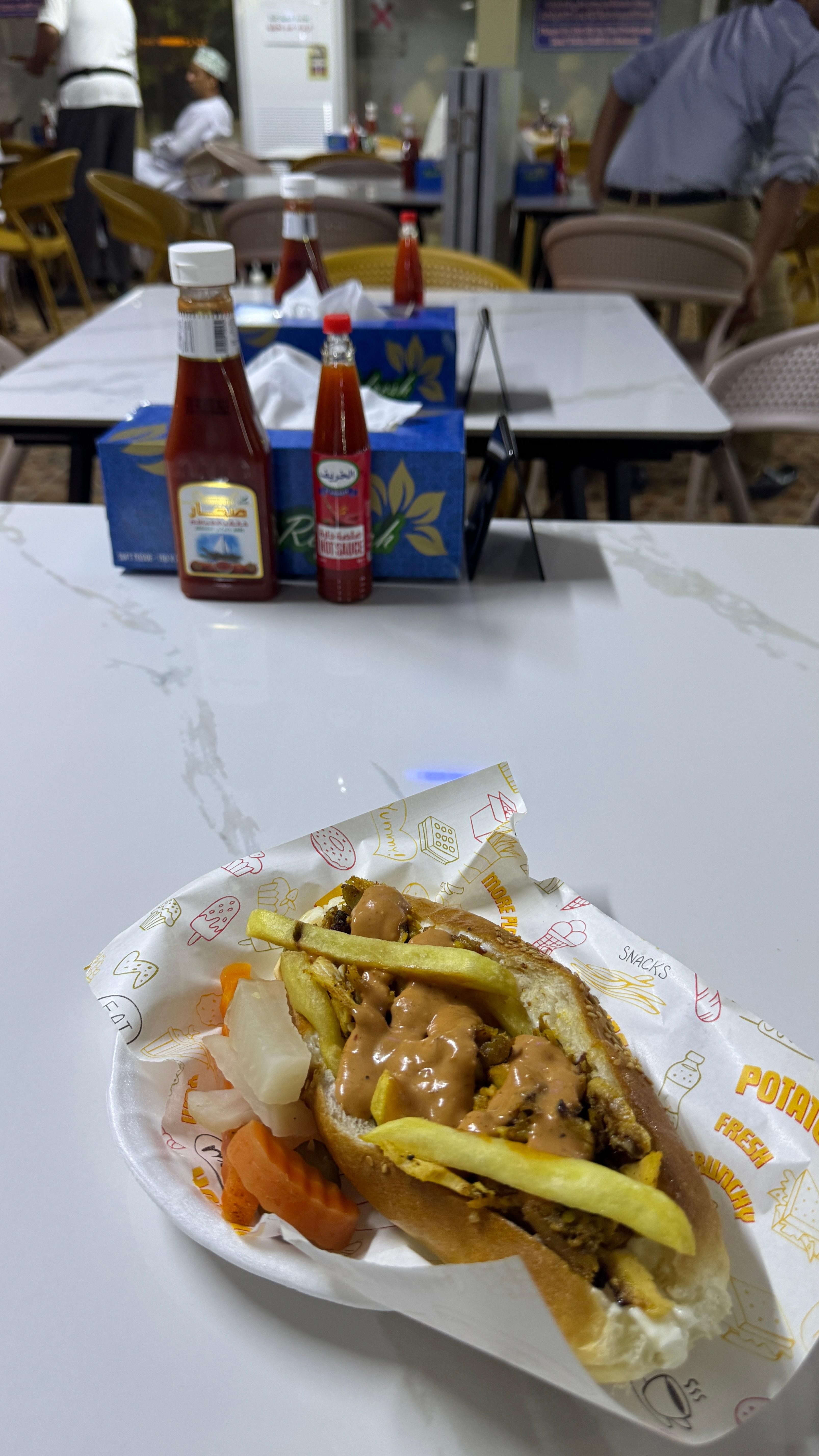 Muscat: Shawarma Trail with Local Guide and Pickup