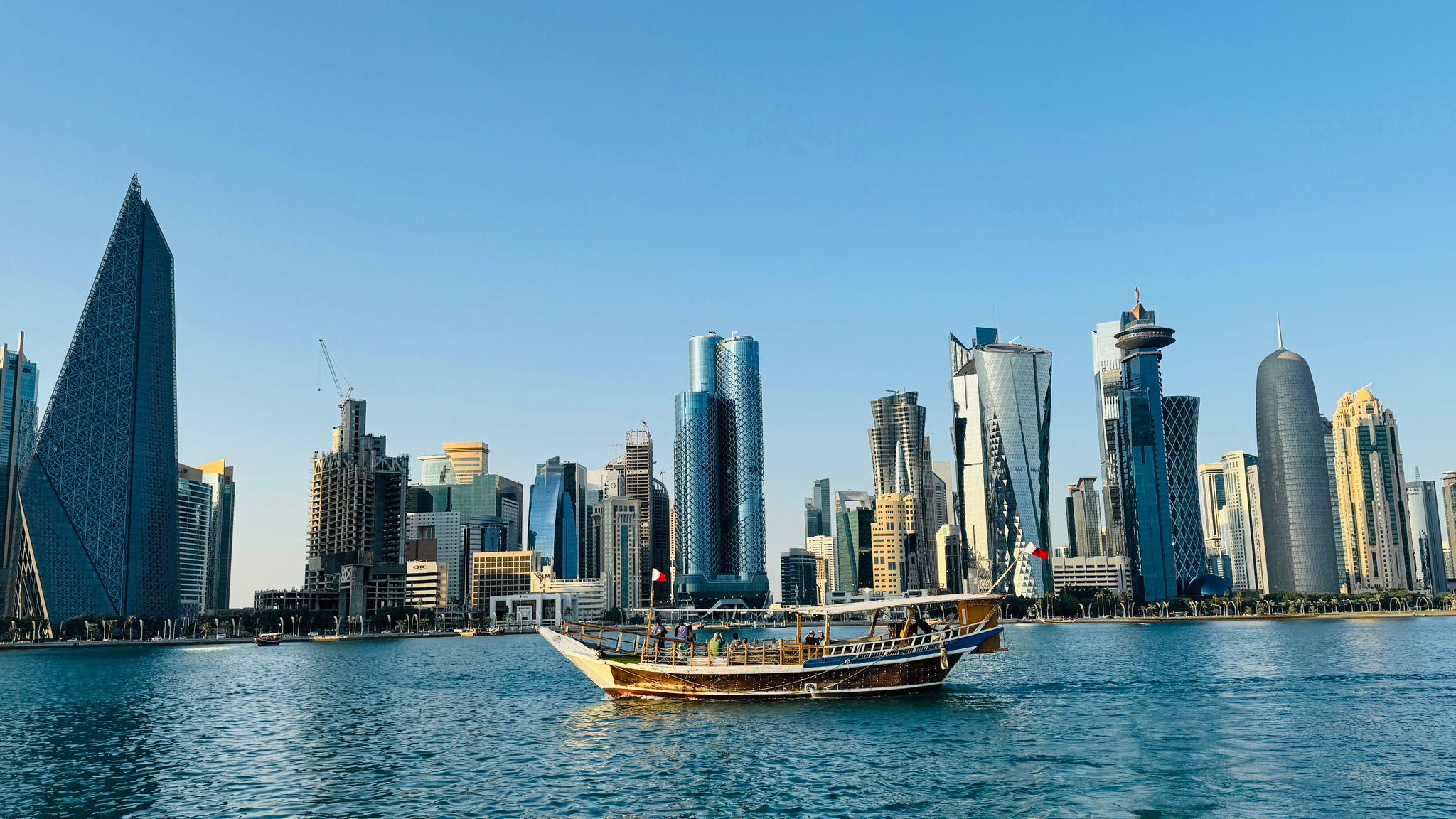Discover the Best of Doha City Tour & Traditional Dhow Ride