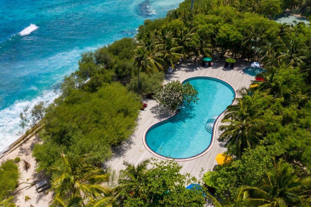 From Malé: Cinnamon 5-Star Private-Island Resort Day Pass 2