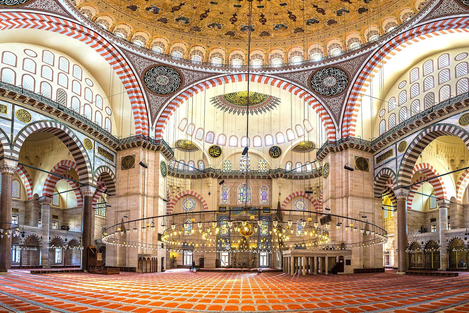 Istanbul: Old City Tour and Luxury Sunset Bosphorus Cruise 3