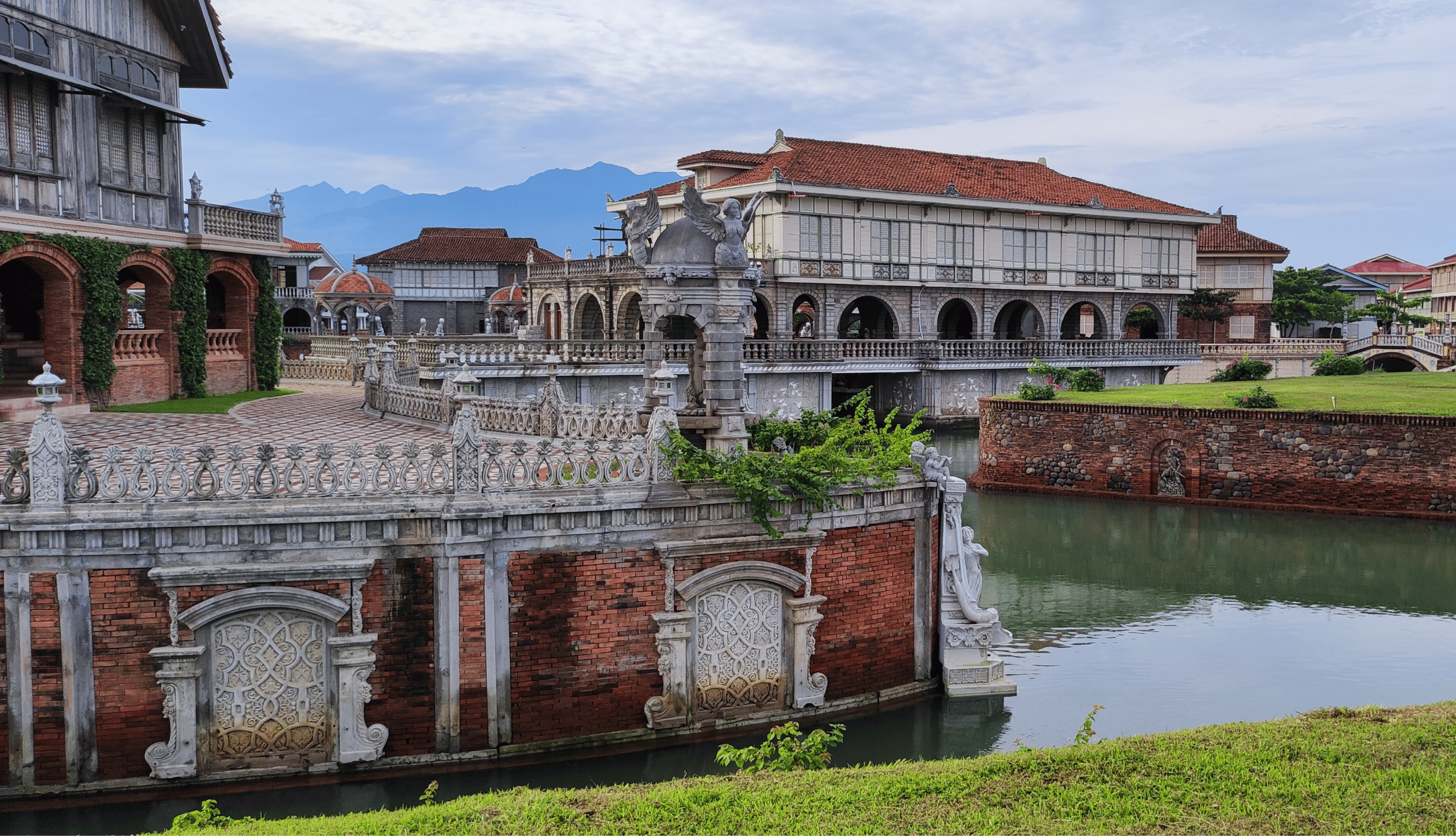 Las Casas Filipinas: Heritage Village Daypass