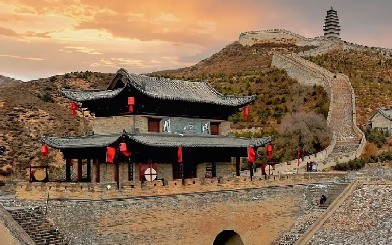 Beijing: Great Wall & Yungang Grottoes Day Trip by Train