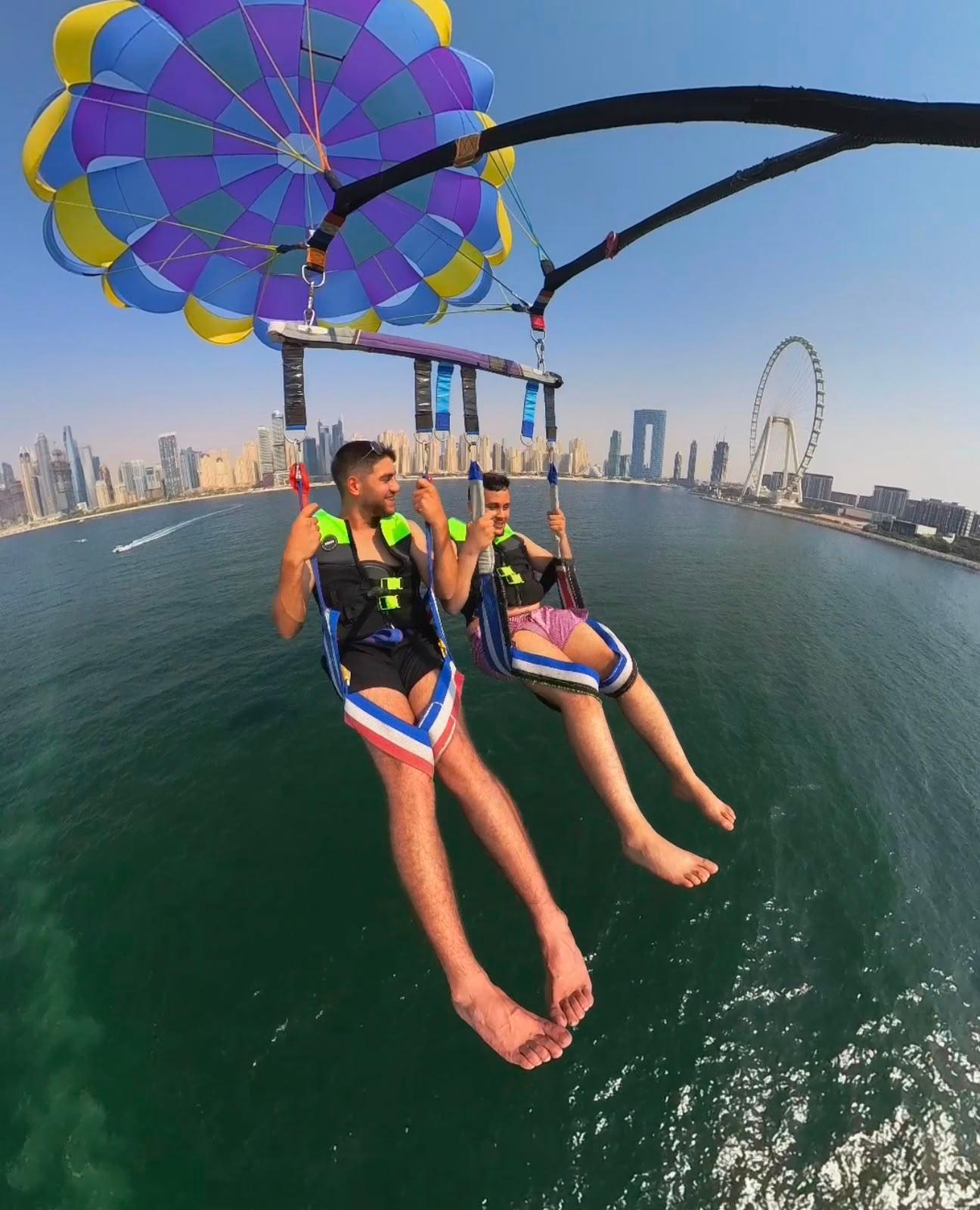 Dubai: Parasailing Experience with Jumeirah Palm Views