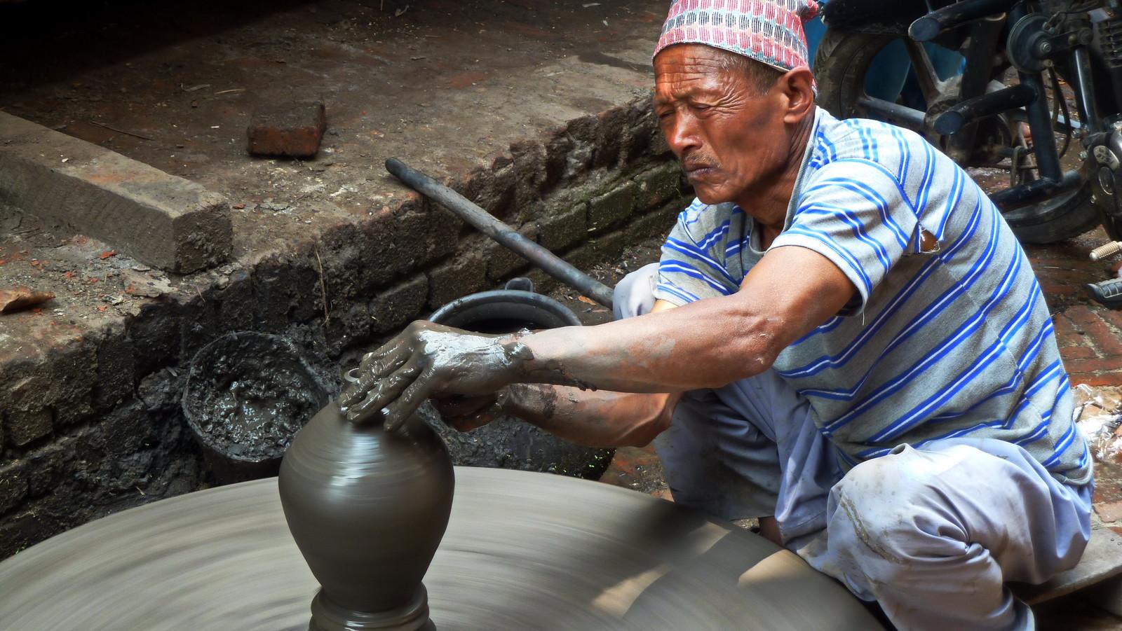 Bhaktapur: Pottery and Craft Tour with Hands-On Experience 2