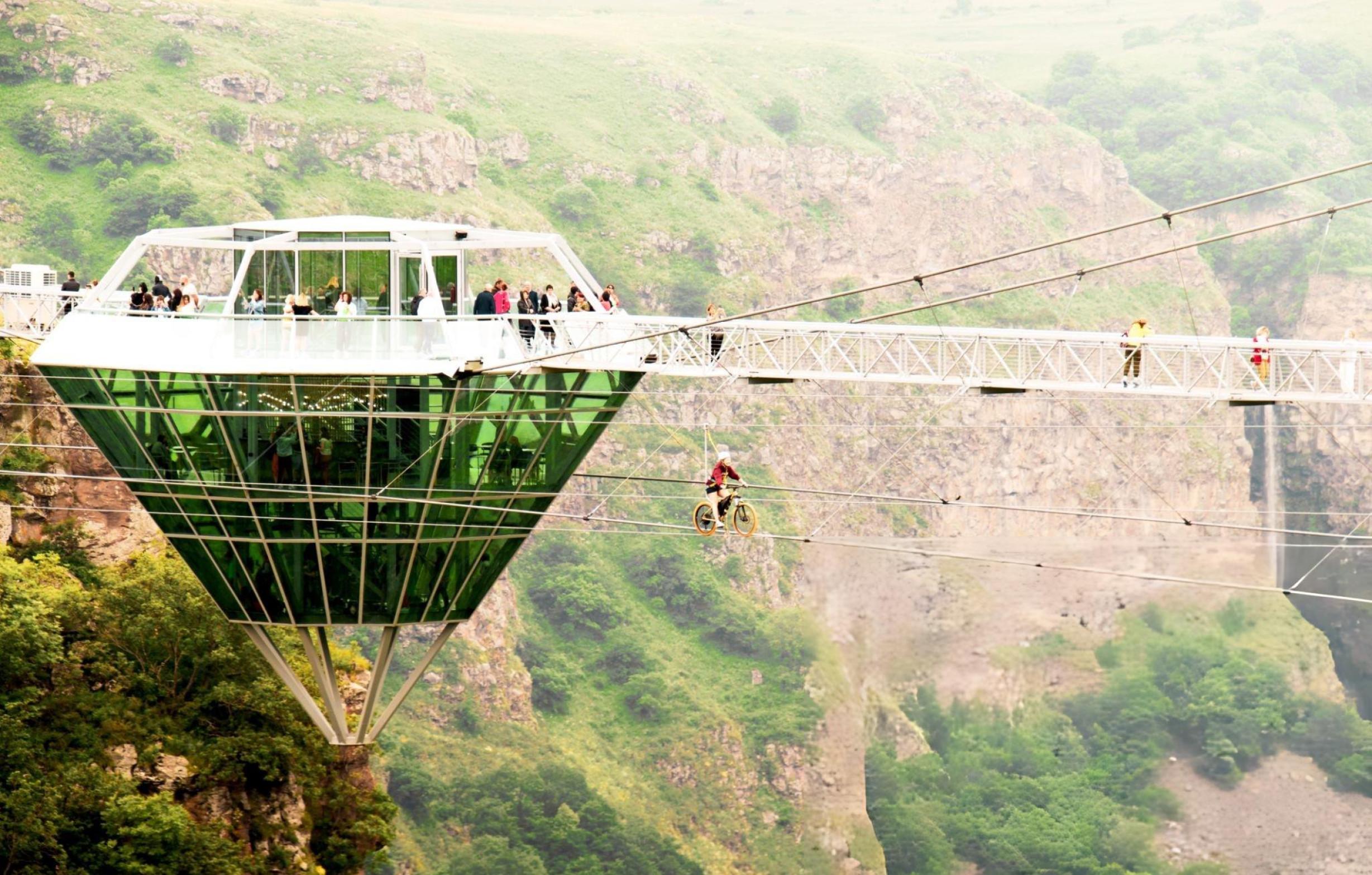 From Tbilisi: Dashbashi Canyon & Diamond Bridge Day Trip✨