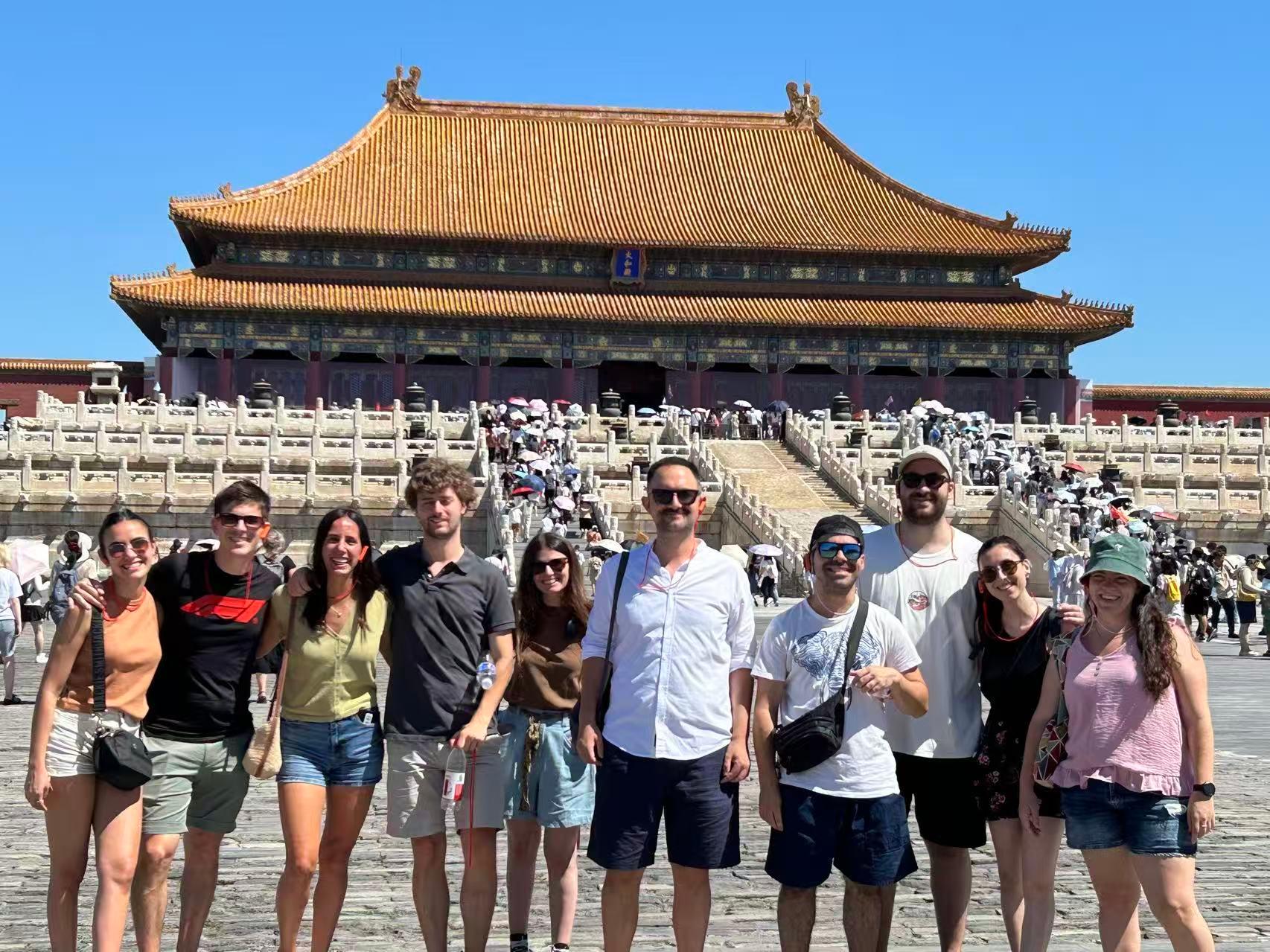 Beijing: Forbidden City Sightseeing Tour in Spanish/English with Imperial Stories 3