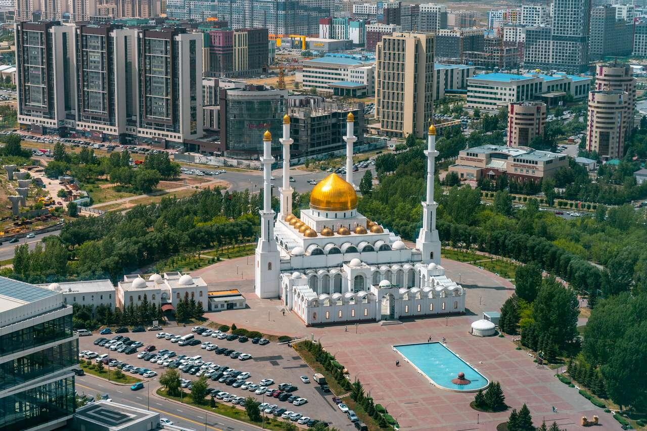 Astana Airport (TSE): Premium Private Door-to-Door Transfer 3