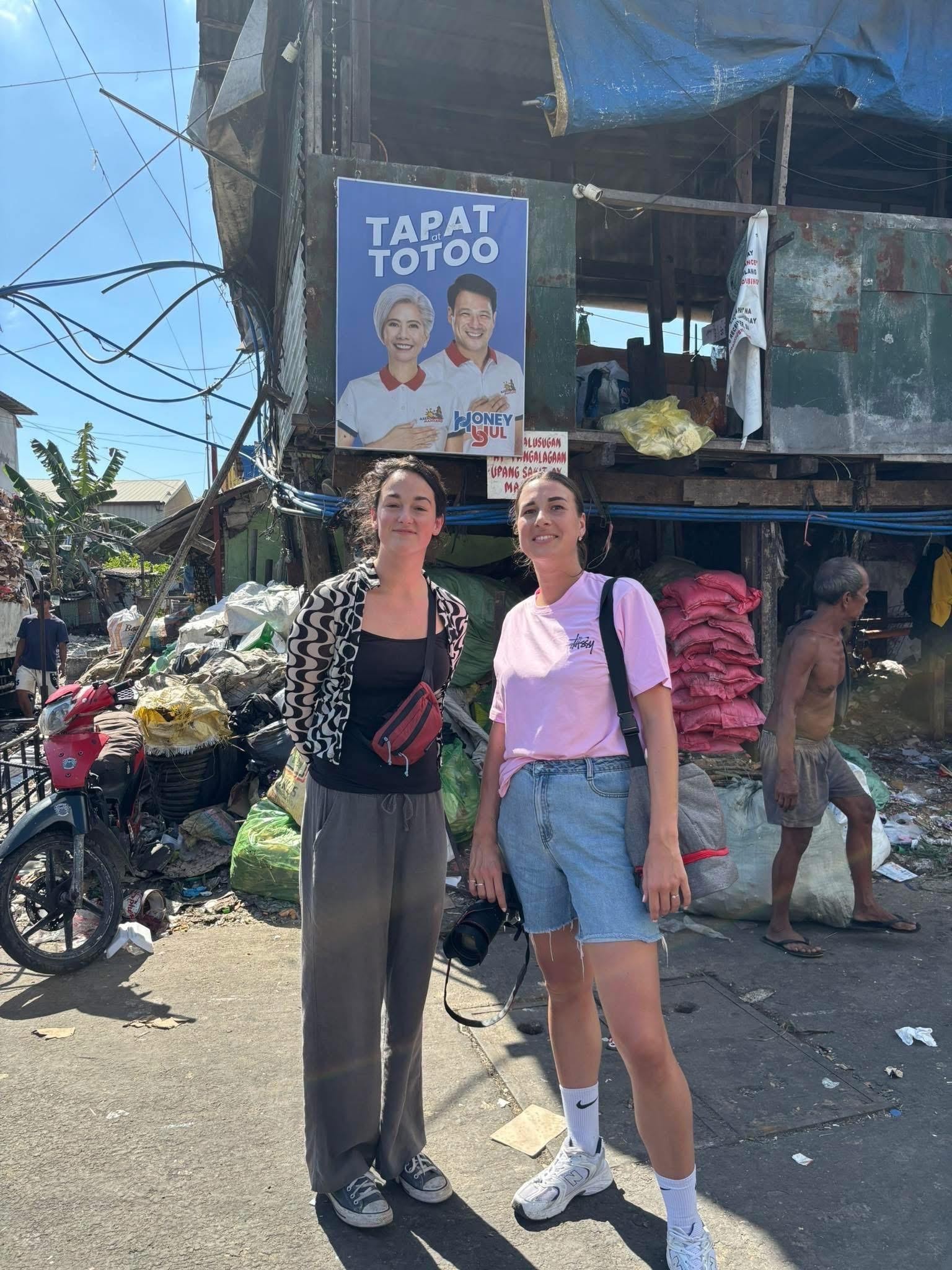 Manila slums: happy land, local Market and Local Street food 3