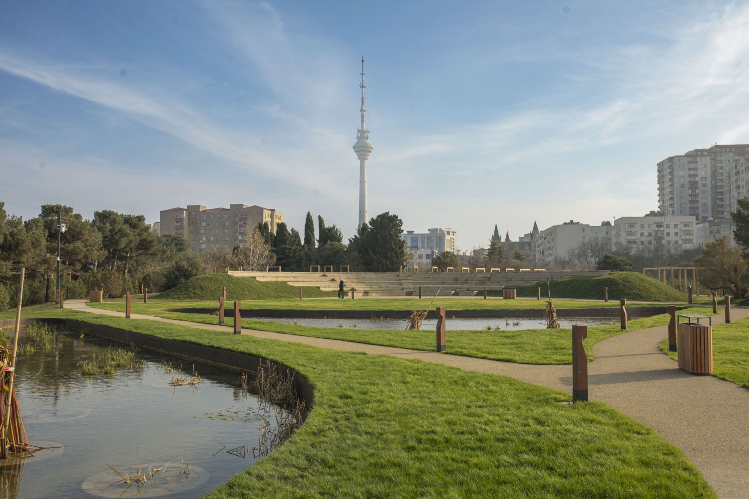 Baku: Botanical Garden & Bibi-Heybat Tour with Lunch 3