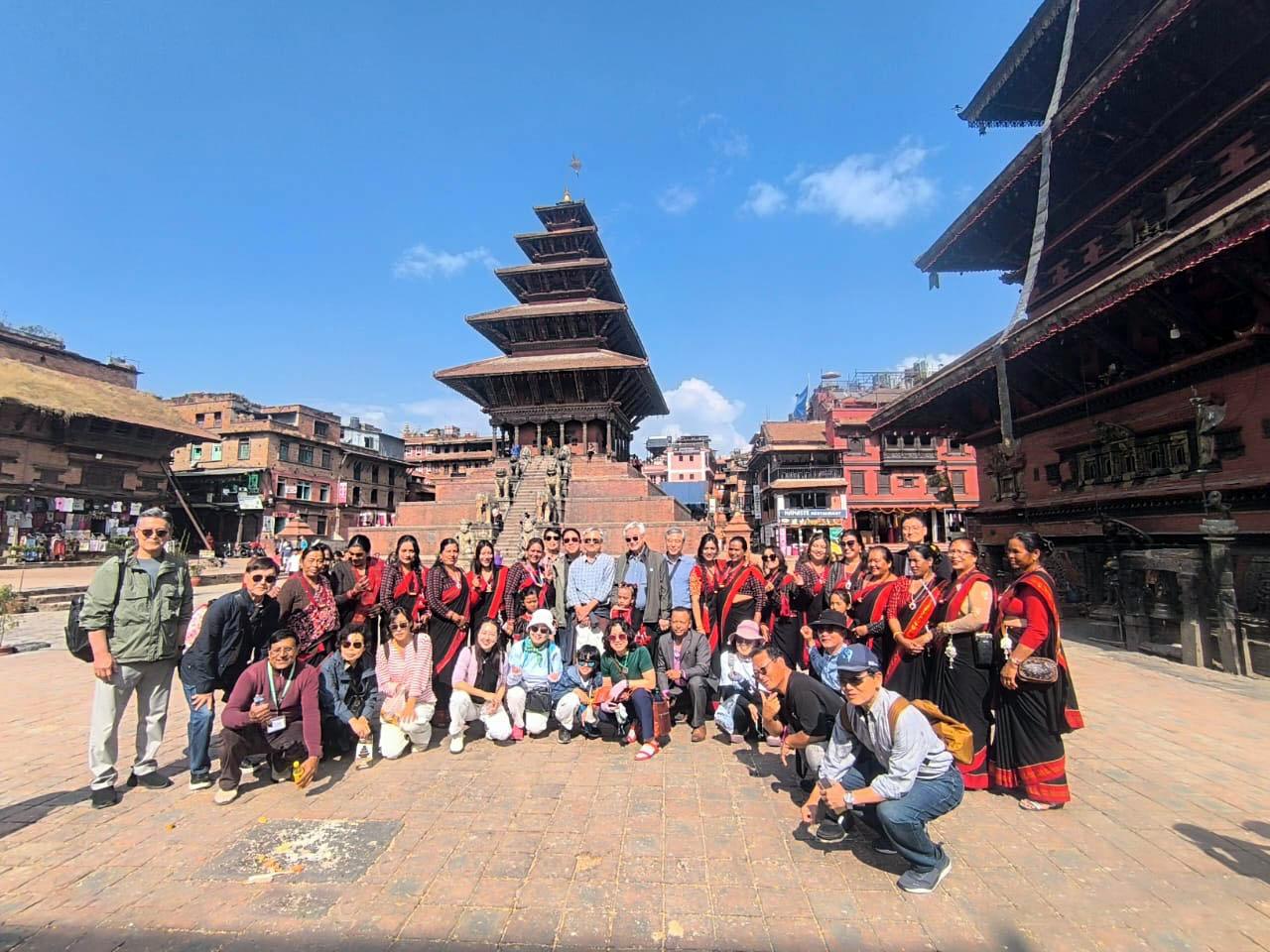 Kathmandu Valley: 3-Day Chisapani Nagarkot Hike