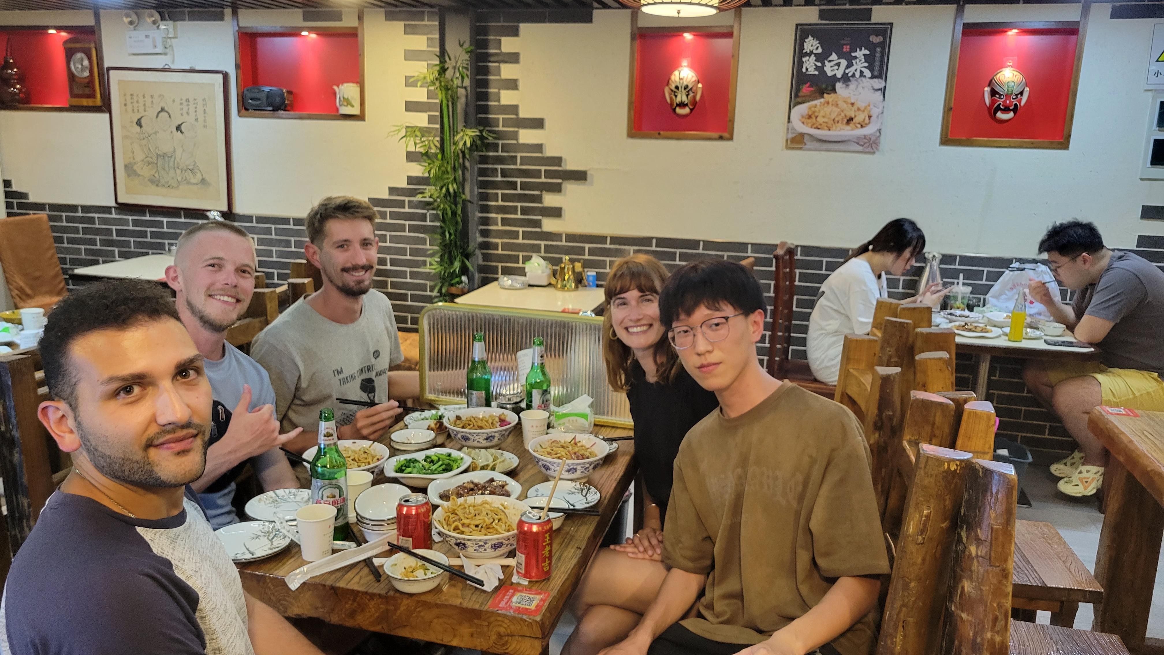 Shanghai: Private Guided City Tour with Local Guide 2