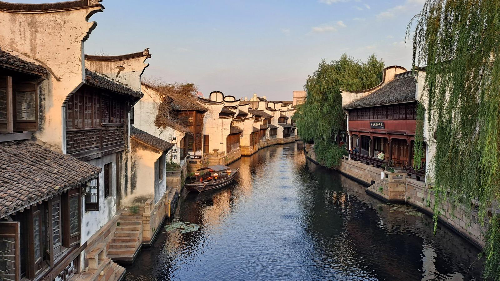 Jiaxing: Old Town, Cathedral & Lake Private Day Trip 3