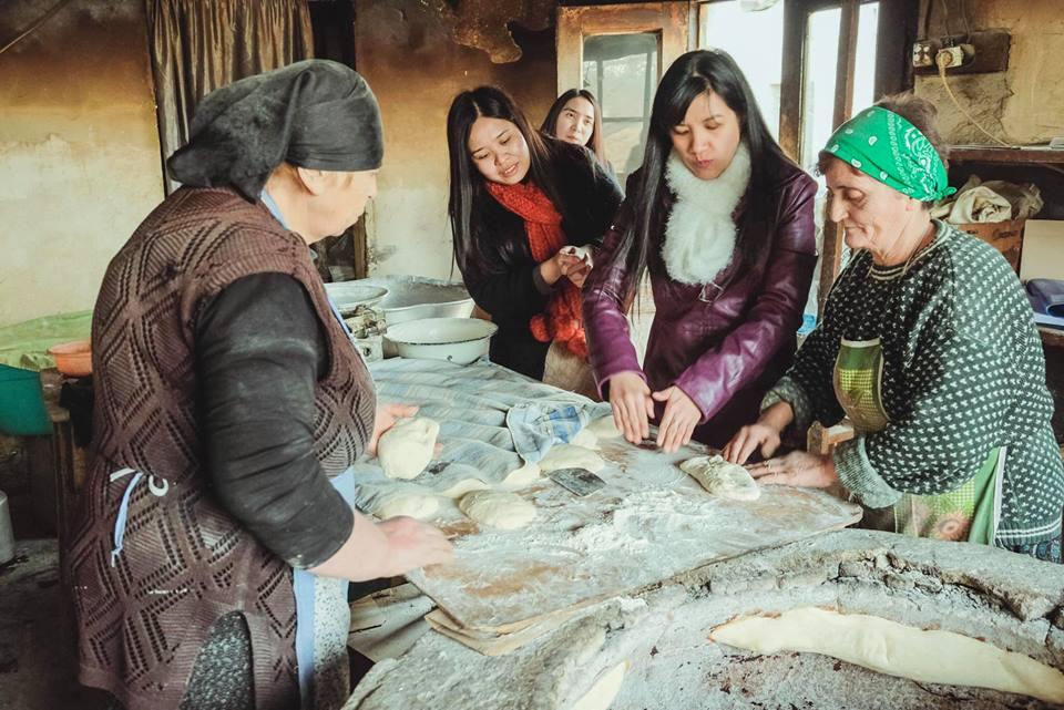 Kakheti: Grape Harvest, Wine Pressing & Bread Baking 3