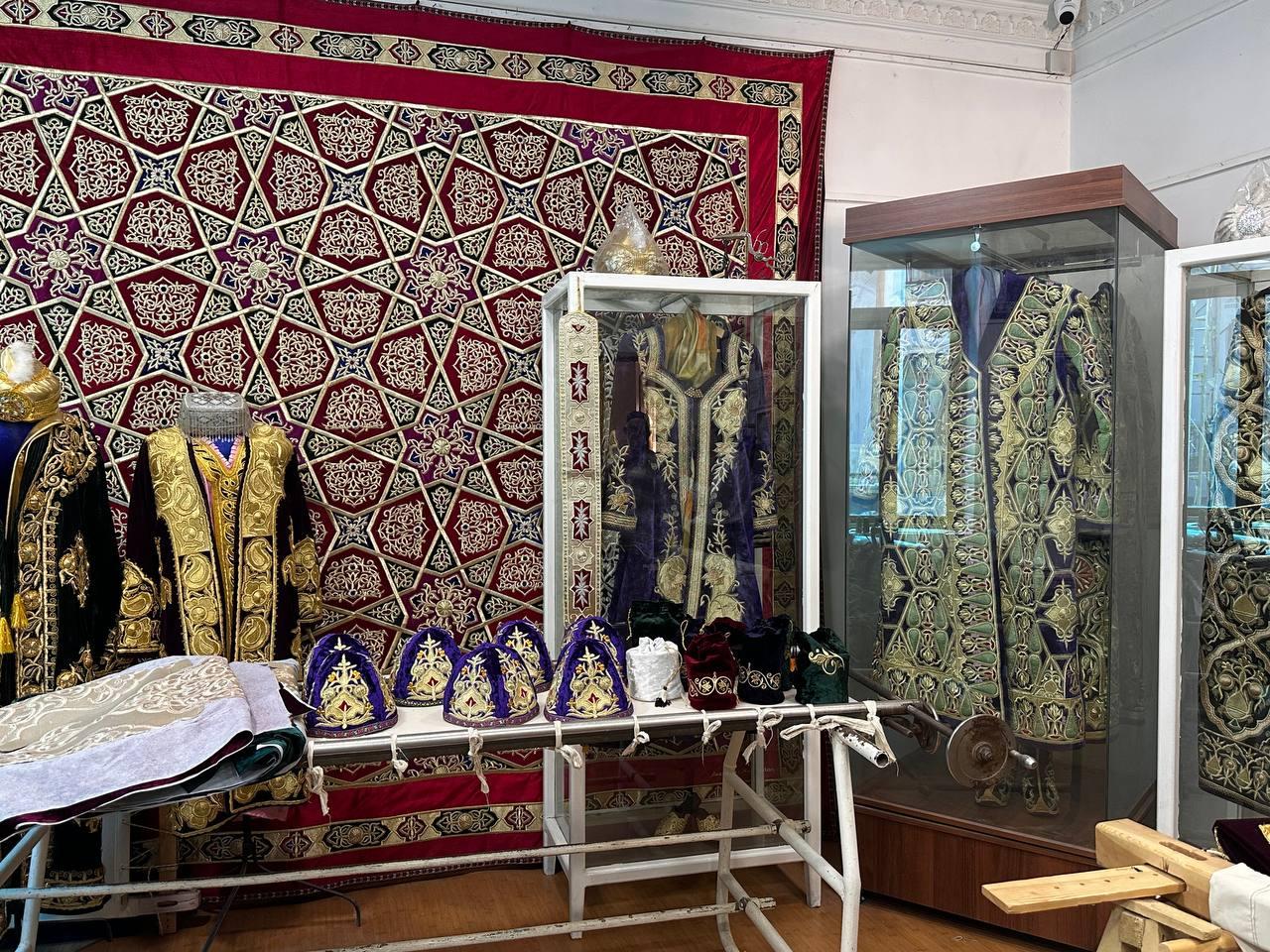 Bukhara: Gold Zardozlik Embroidery Workshop and Exploration 3