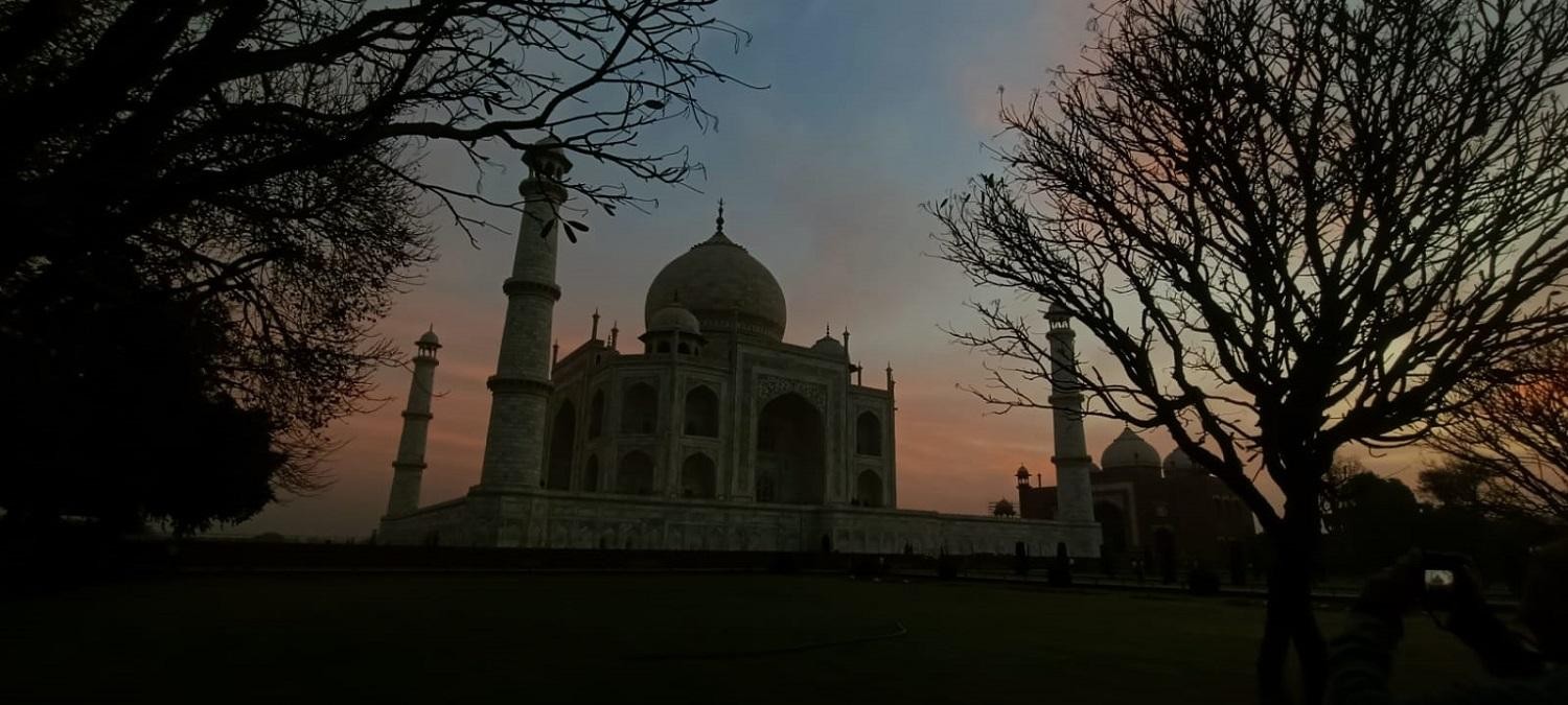 Luxury Tajmahal Tour from Delhi by Private Car All Inclusive 3