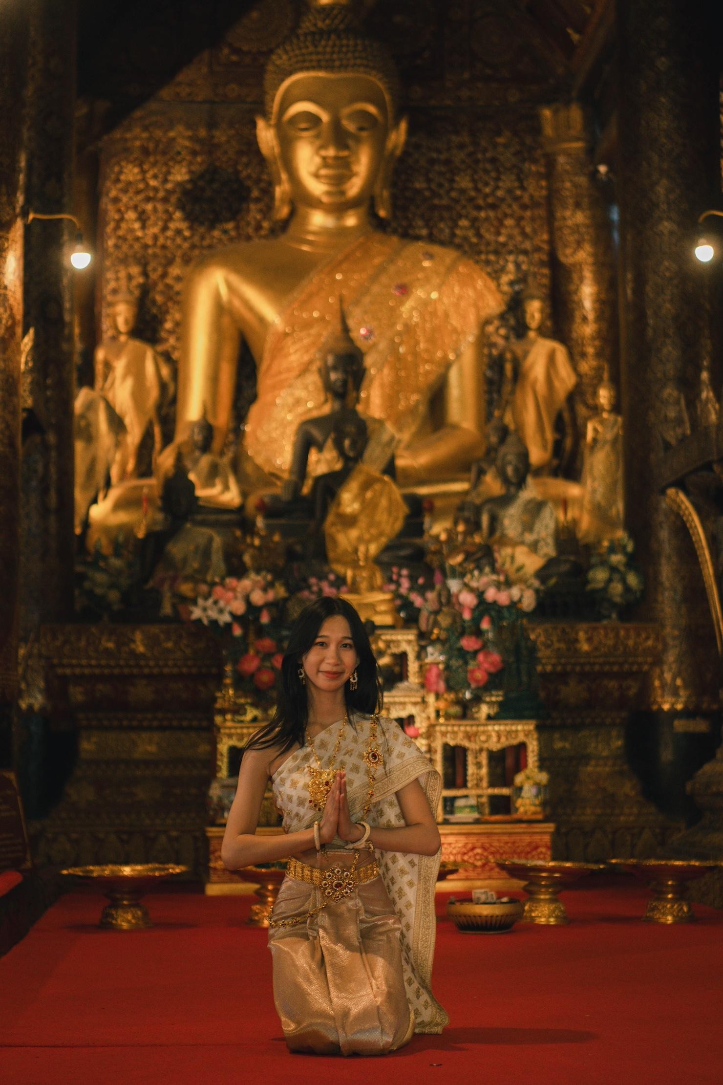 Luang Prabang: Traditional Clothing Photoshoot Experience 3