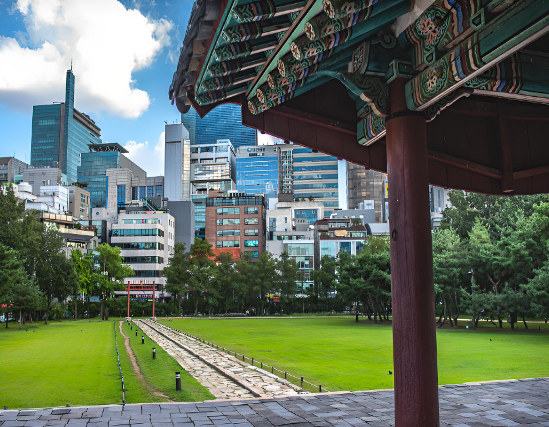 What Makes Gangnam Famous? Small-Group Seoul Walk