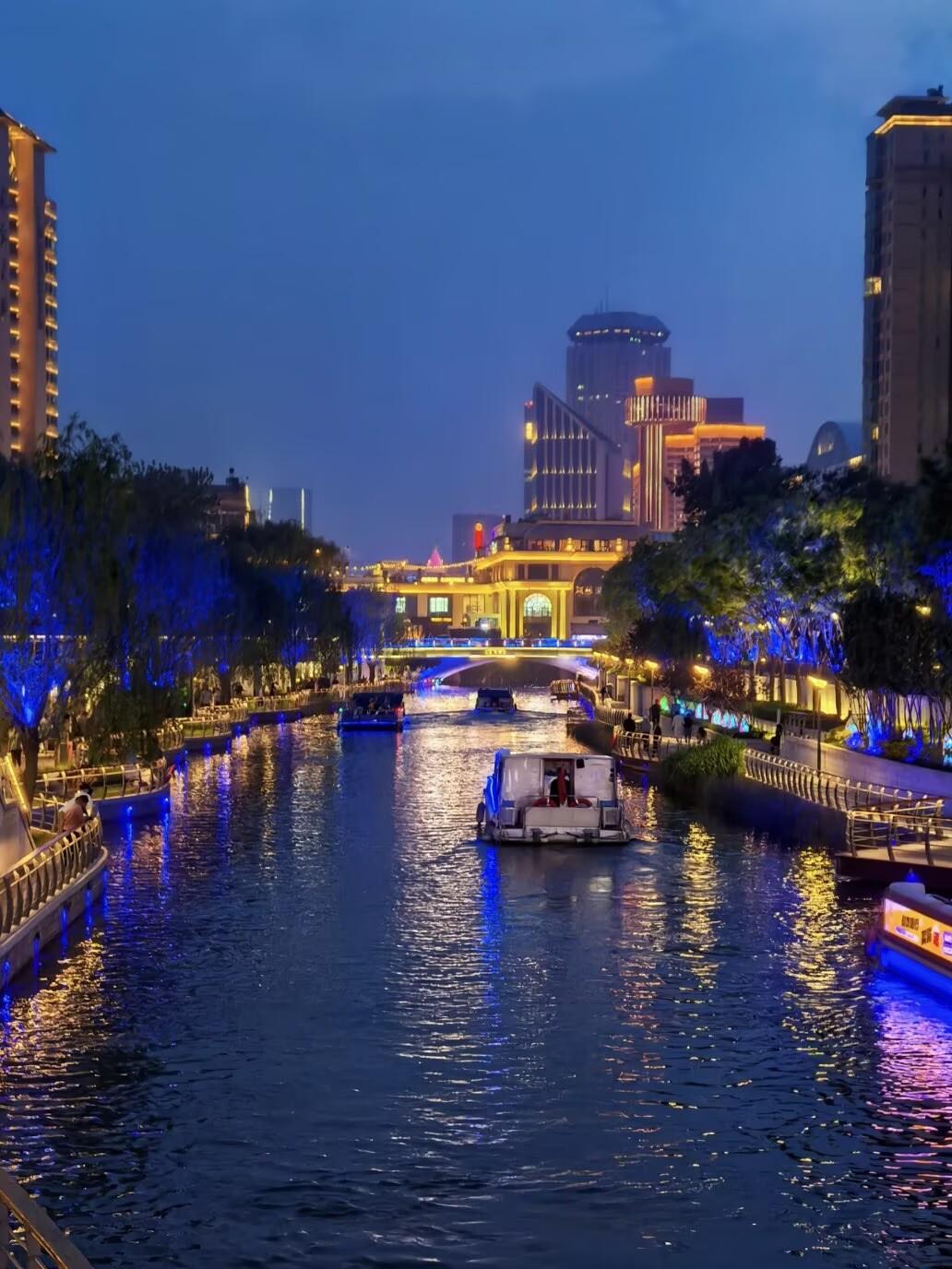 Liangma River Waterfront (Day or Night Cruise) 3