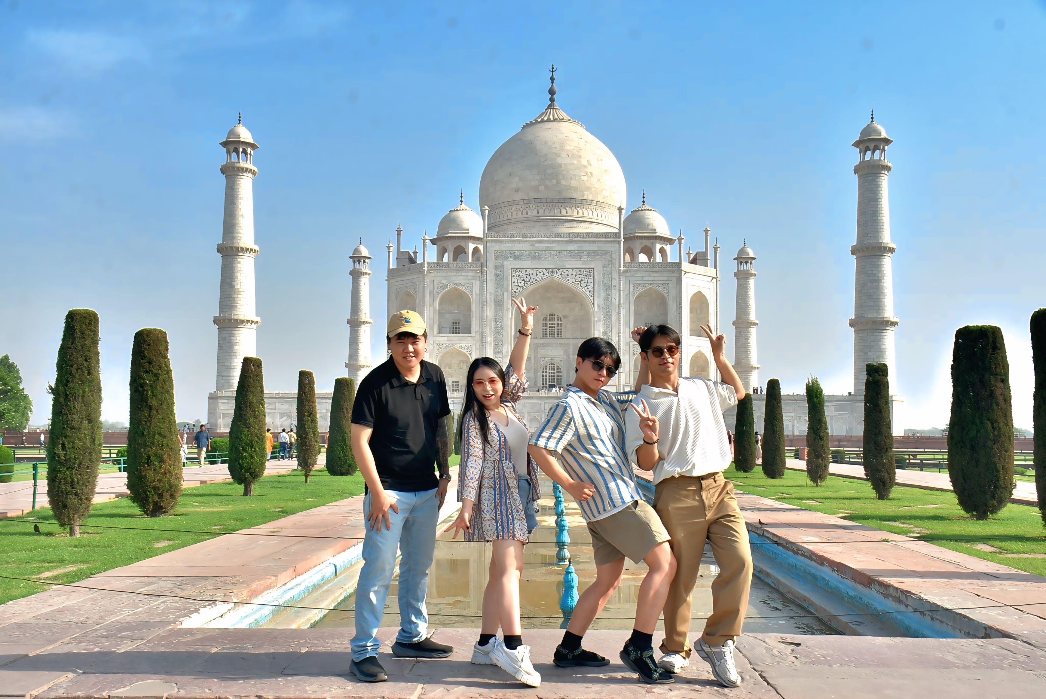 From Delhi: Taj Mahal Sunrise & Agra Day Tour with 5* Meal 2