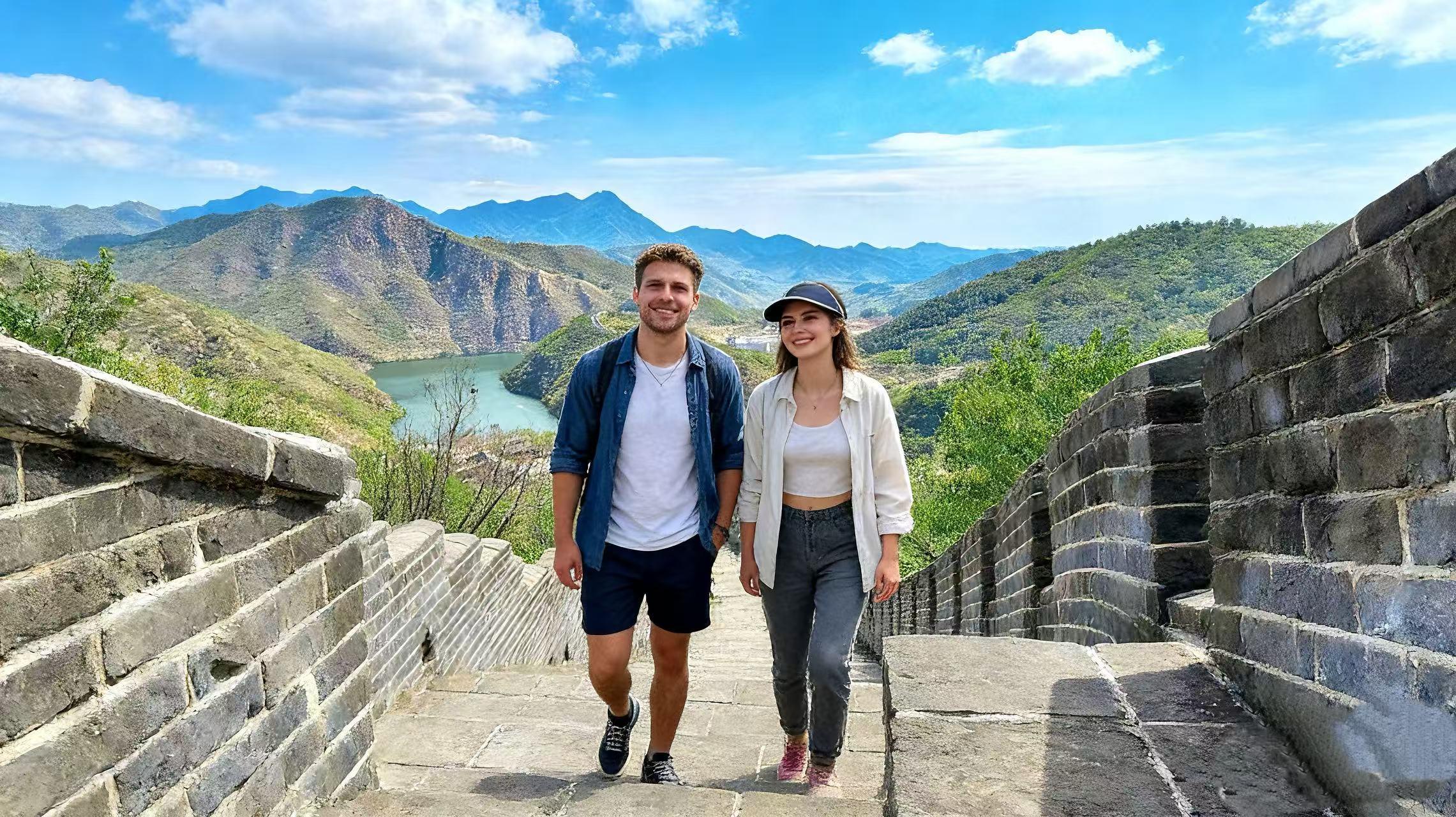 Beijing: Water Great Wall, Lama Temple & Houhai Hutong Tour 2